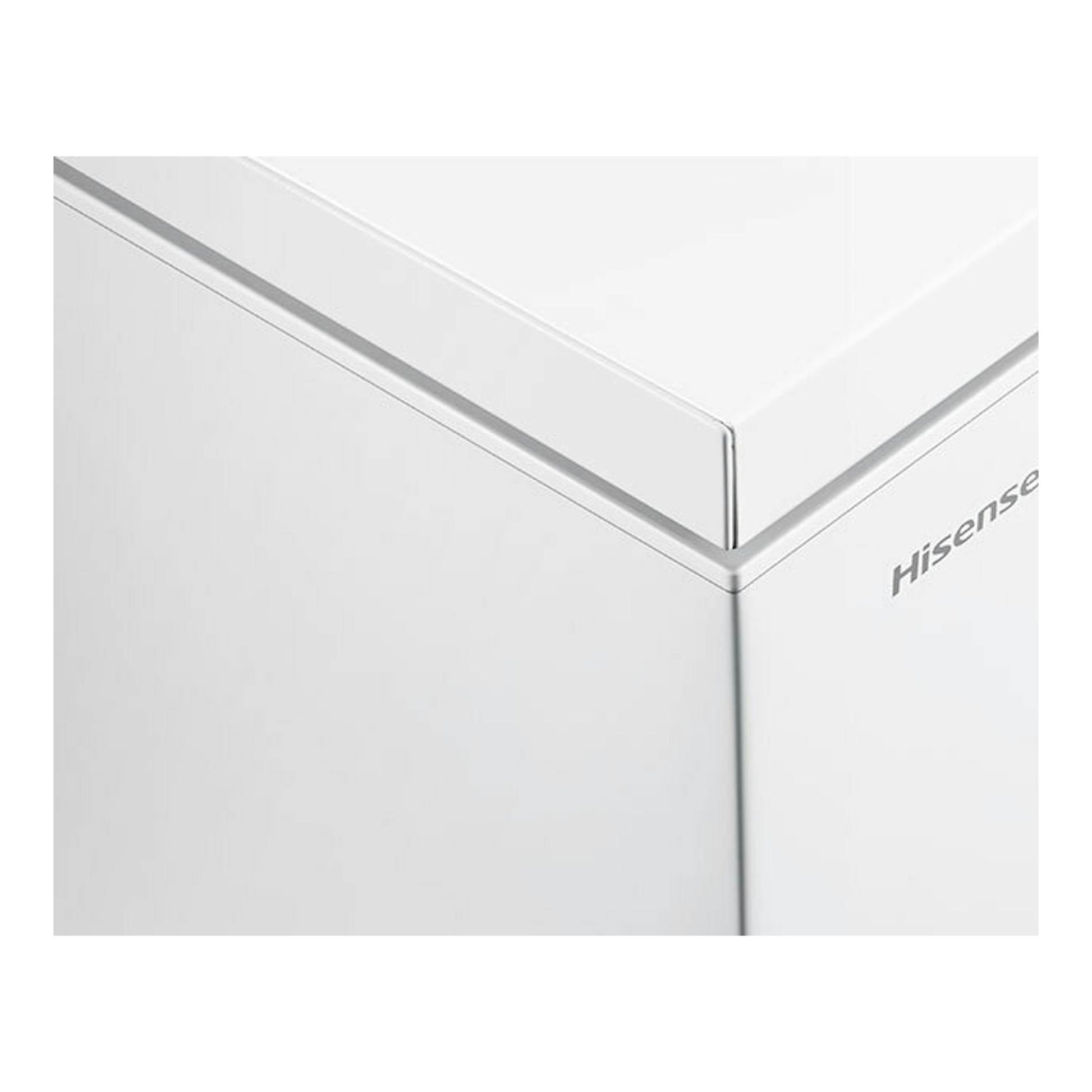 Congelador arcón Hisense FT321D4AWLE blanco, vista en ángulo del borde superior.