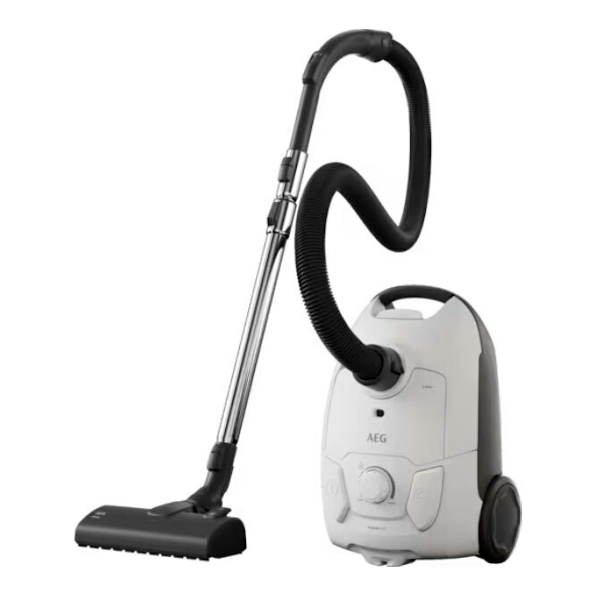 Aspirador AEG AB51C2SW blanco con manguera negra, tubo metálico y cepillo de suelo, vista frontal.