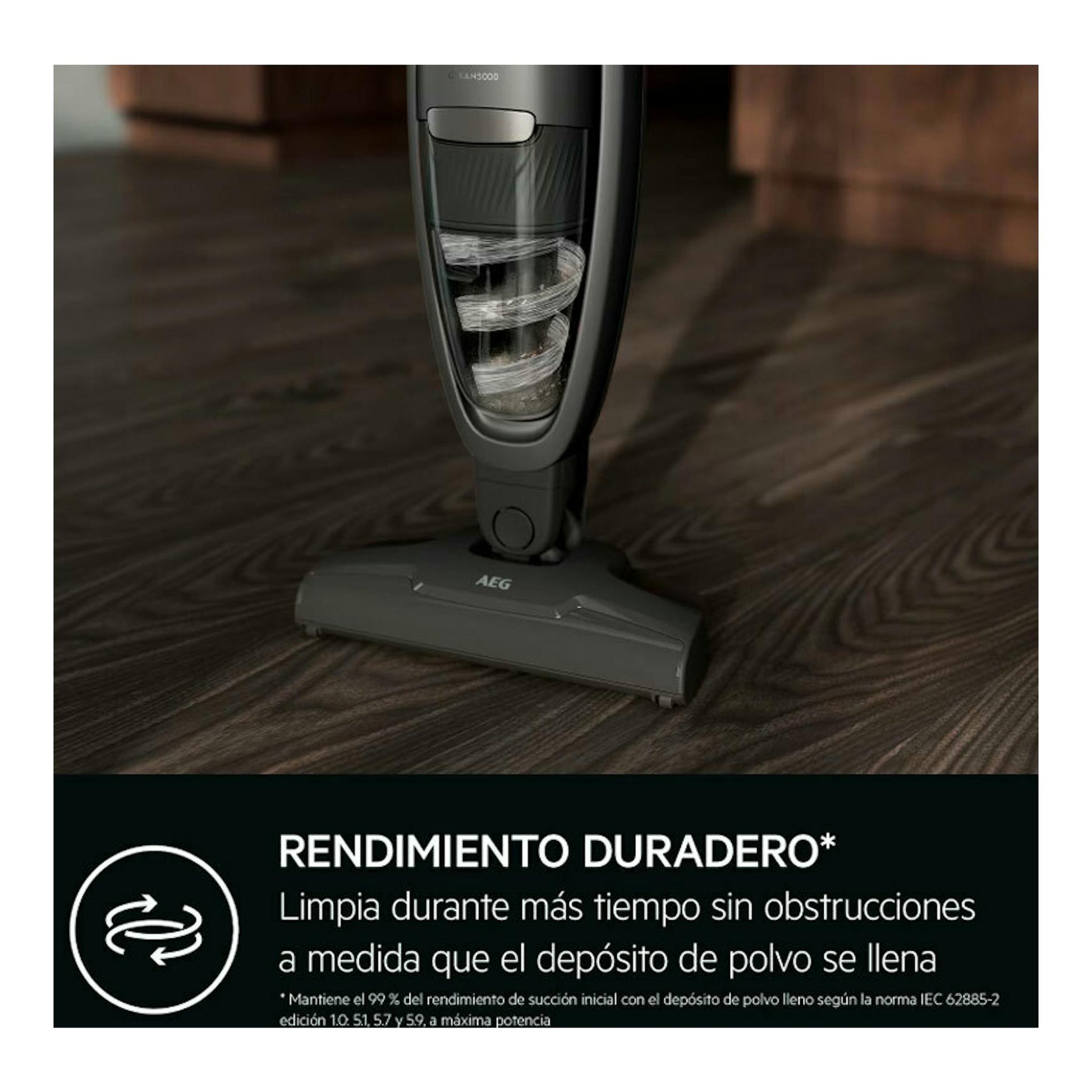 Aspirador vertical AEG AS52CB18DG gris oscuro, vista frontal sobre suelo de madera.