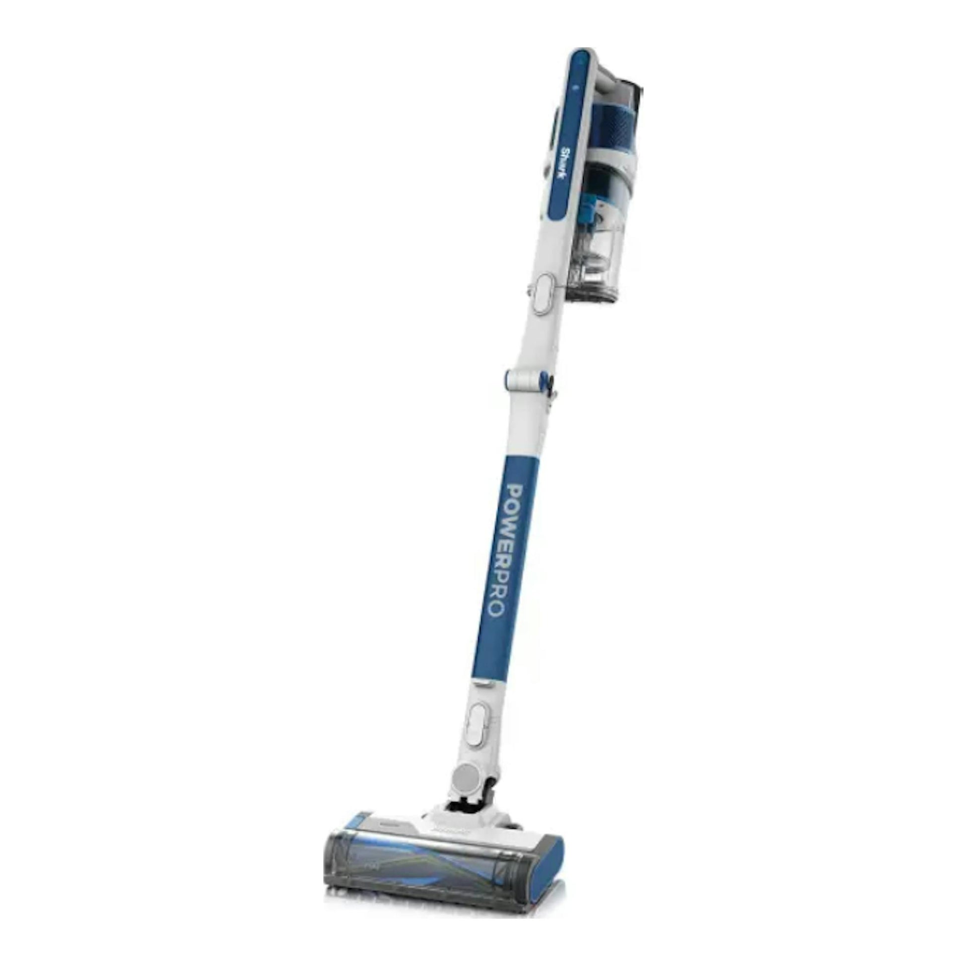 Aspiradora escoba Shark PowerPro IZ380EU blanca y azul, vista lateral completa sobre fondo blanco.