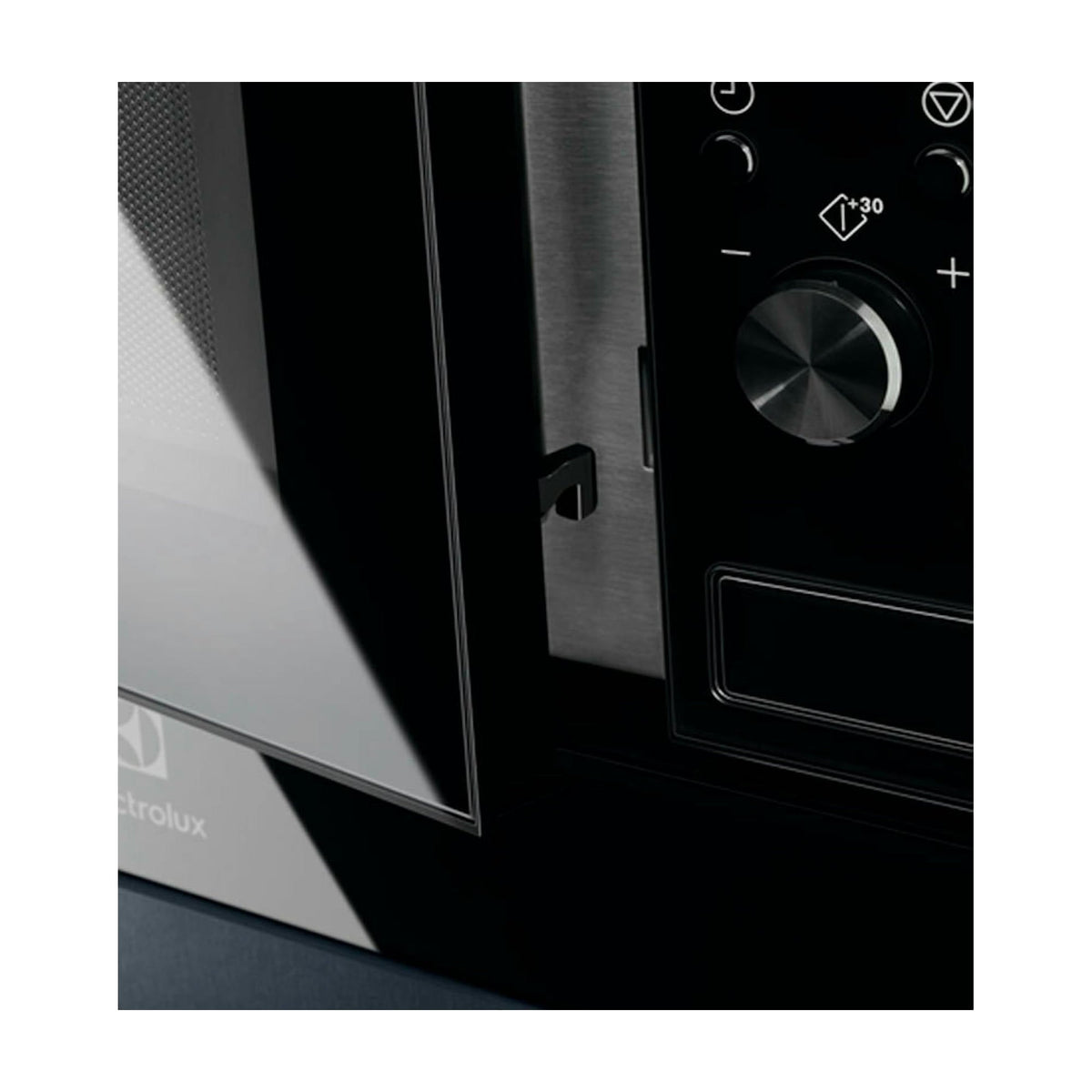 Microondas integrable Electrolux LMS2173EMX de 17 litros y 700 W