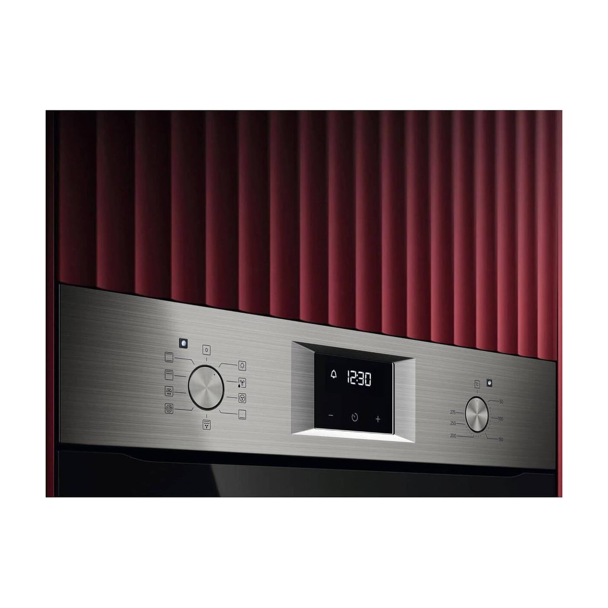 Horno multifunción AEG OU5AB21FSM de 72 L con limpieza AquaClean
