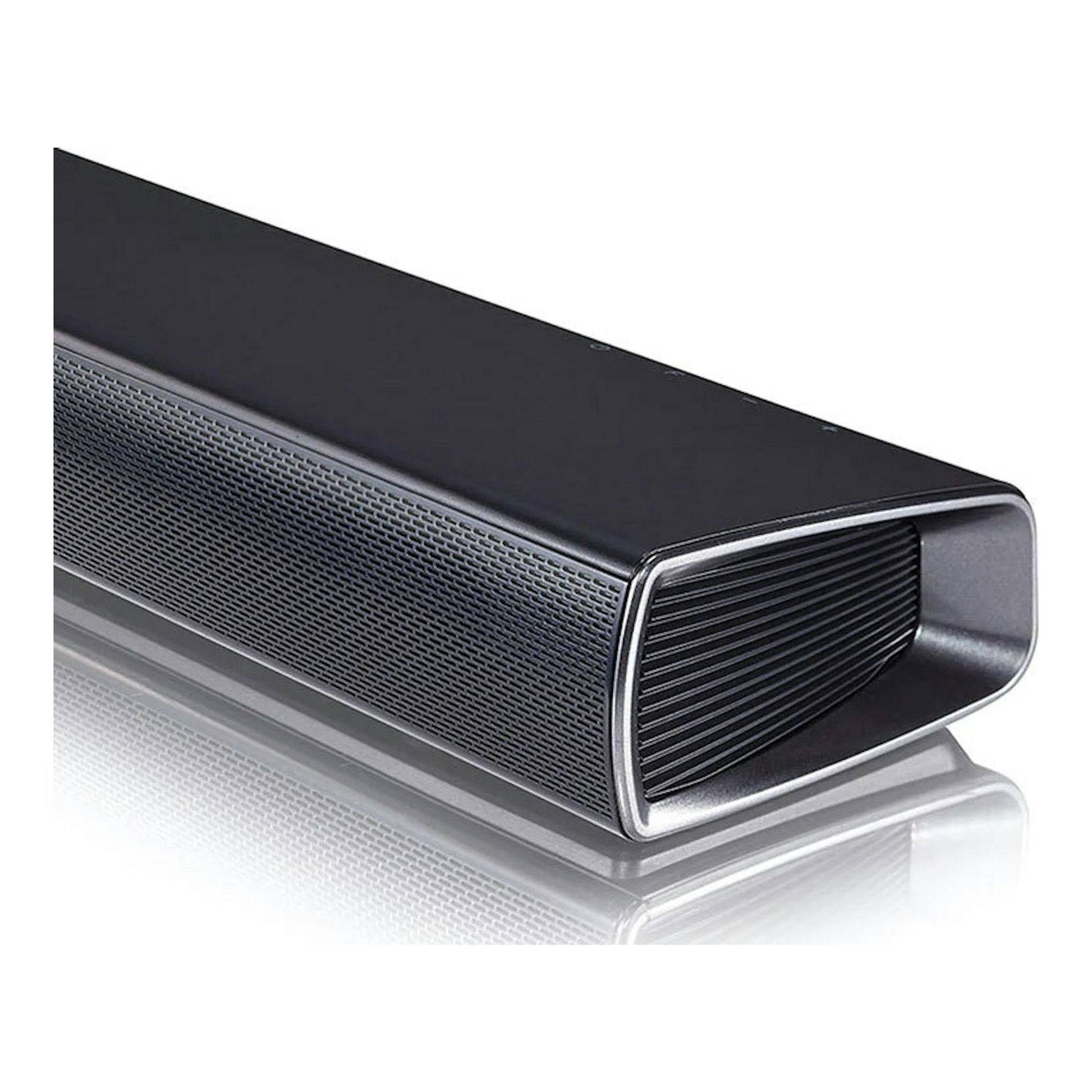 Barra de sonido LG SQC1 negra, vista en ángulo del extremo frontal derecho.
