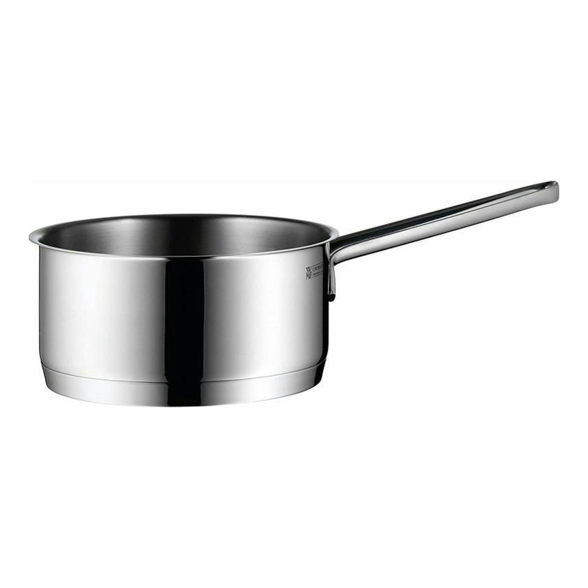 Cazo de acero inoxidable WMF Provence Plus, vista lateral, con mango largo sobre fondo blanco.
