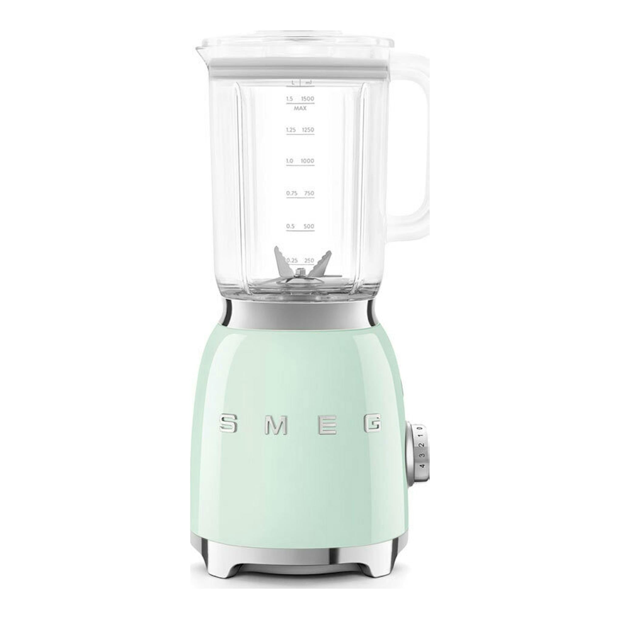 Batidora de vaso Smeg BLF03PGEU verde menta, vista frontal, con jarra transparente y base cromada.