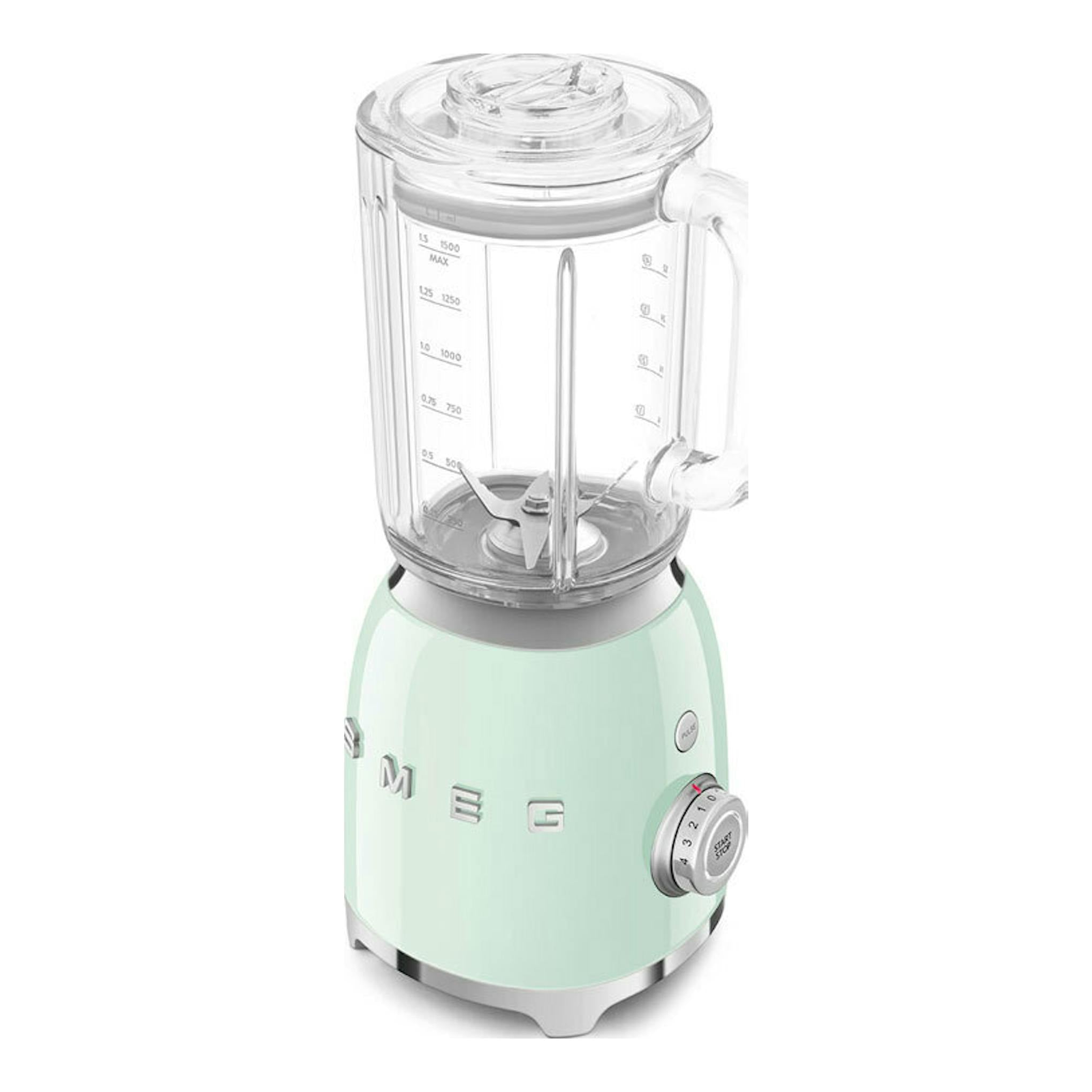 Batidora de vaso Smeg BLF03PGEU verde pastel, vista frontal, con jarra transparente y base cromada.
