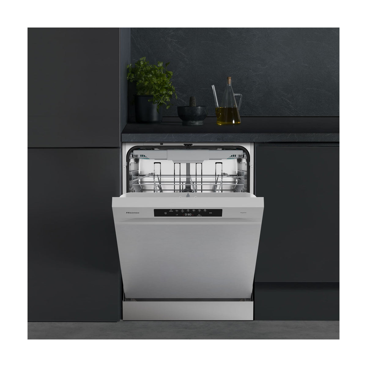 Lavavajillas Hisense HS643B90X de 15 cubiertos, clase B e inox