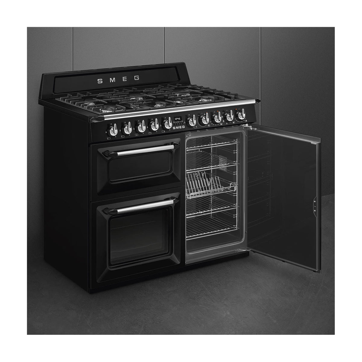 Cocina de gas Smeg TR103BL de 100 cm con 6 quemadores y tres hornos eléctricos