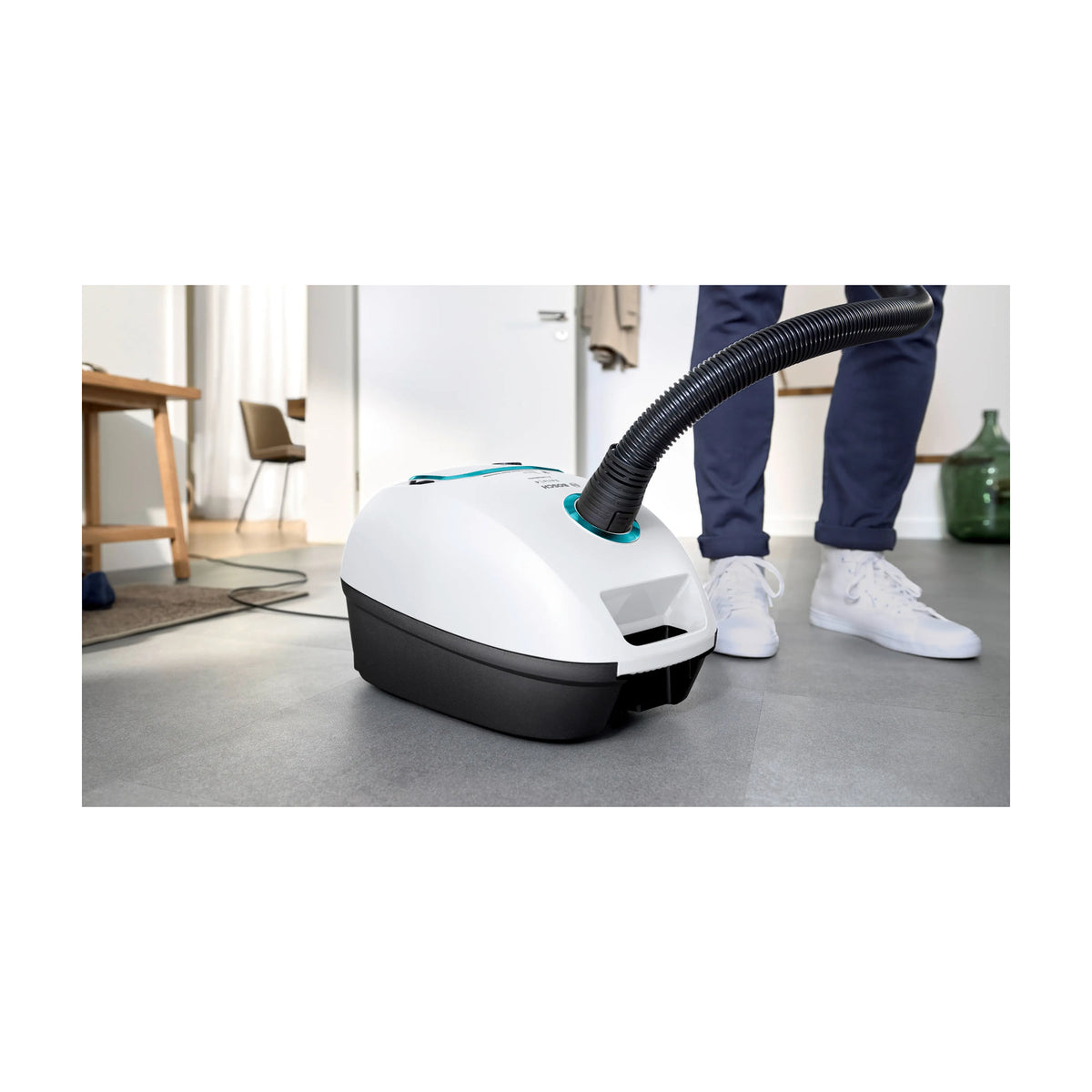 Aspirador con bolsa Bosch BGL41HYG2H de 4 l con filtro UltraAllergy