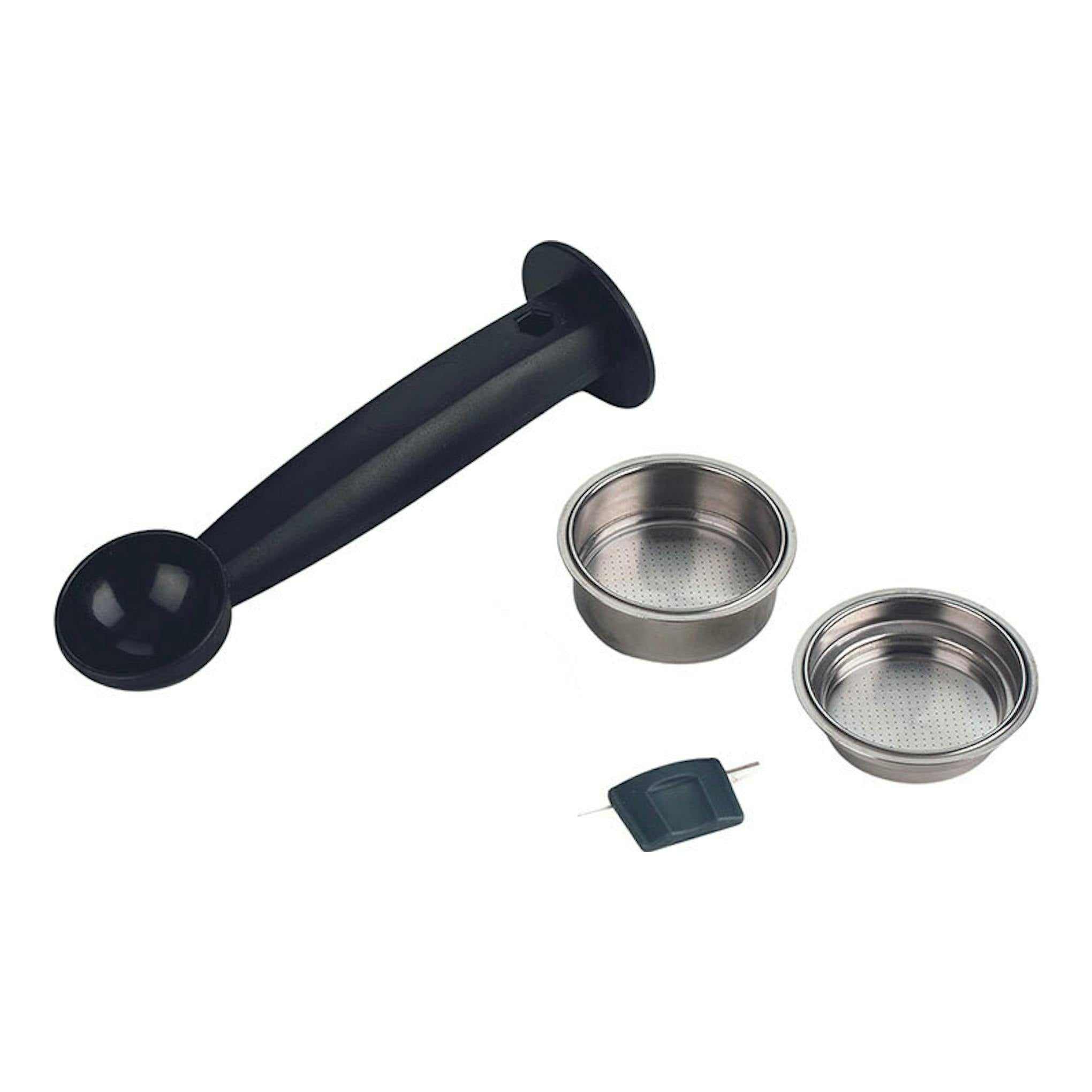 Accesorios de cafetera espresso Ariete Slim: portafiltro negro, dos filtros metálicos y una pieza plástica.