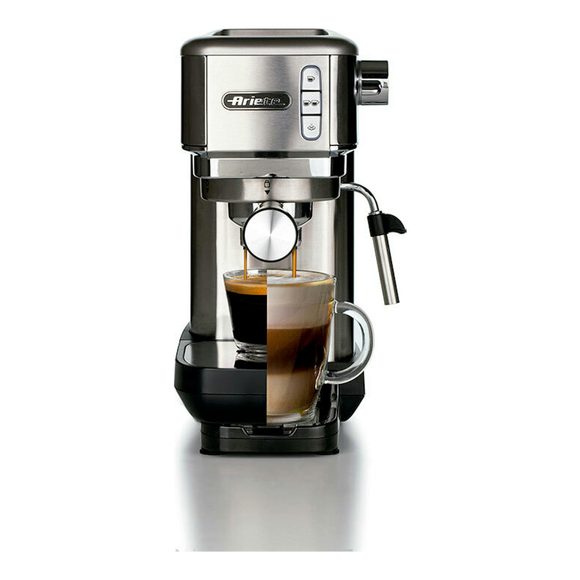 Cafetera espresso Ariete Slim de metal, vista frontal, plata y negro, con taza y vaso bajo el portafiltro.