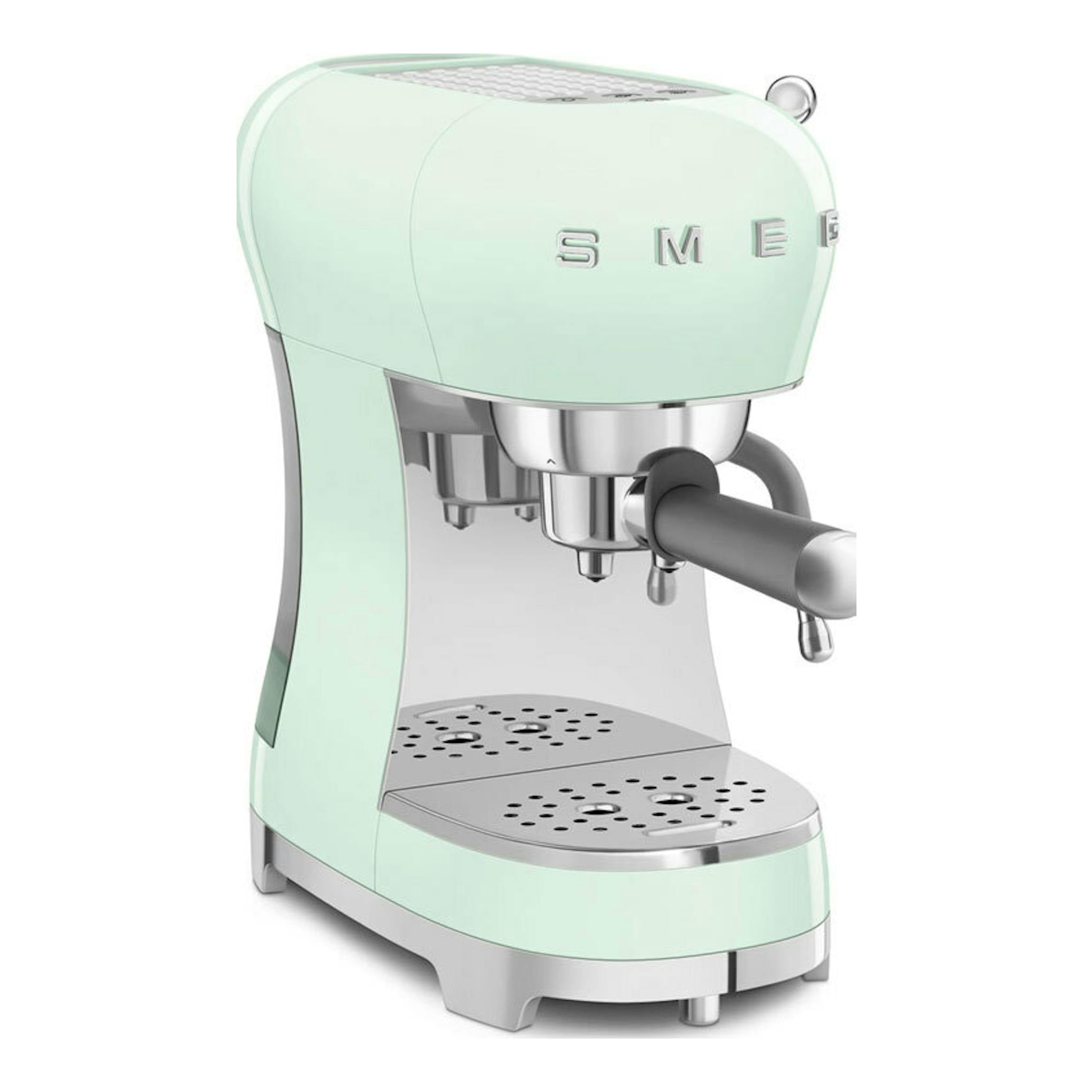 Cafetera espresso Smeg ECF02PGEU verde menta, vista frontal en ángulo, con portafiltro cromado.