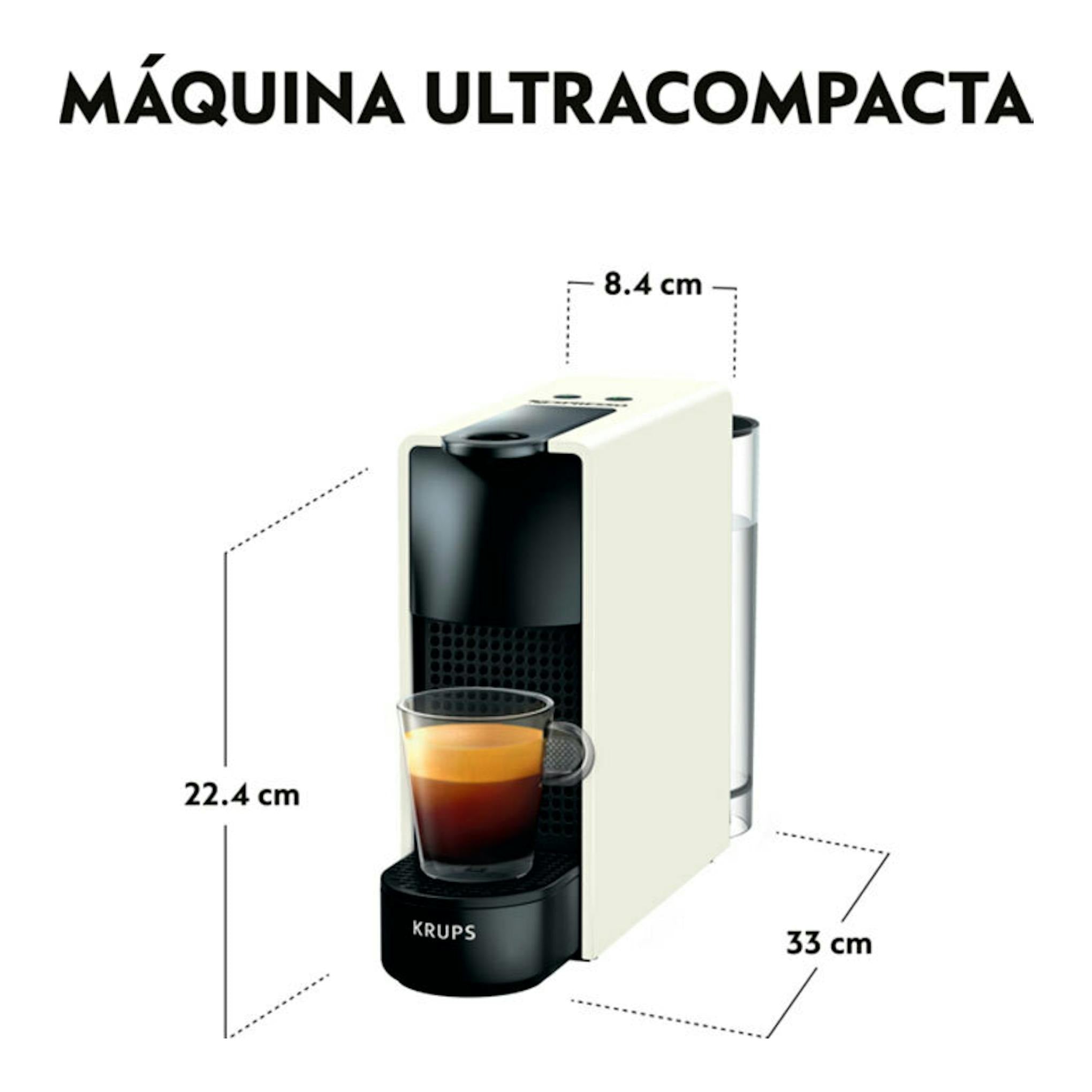 Cafetera Nespresso Krups XN1101RD, vista frontal en 3/4, crema y negra, con taza y medidas 22,4 x 8,4 x 33 cm.