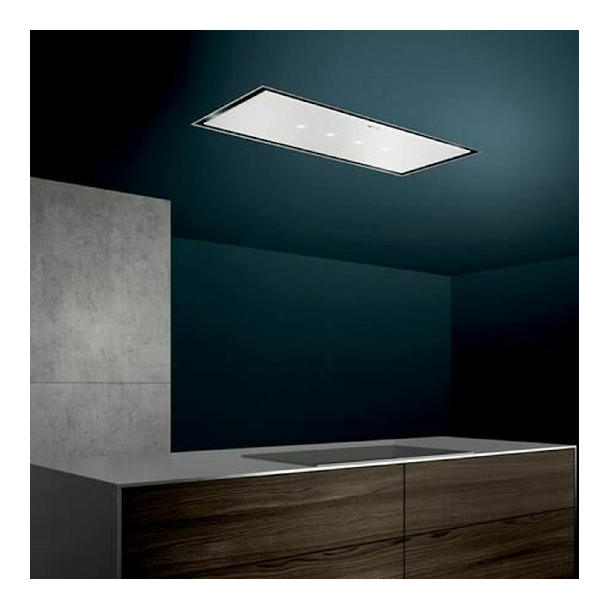 Campana de techo Siemens LR26CBS20 blanca, panel rectangular empotrado sobre isla de cocina.