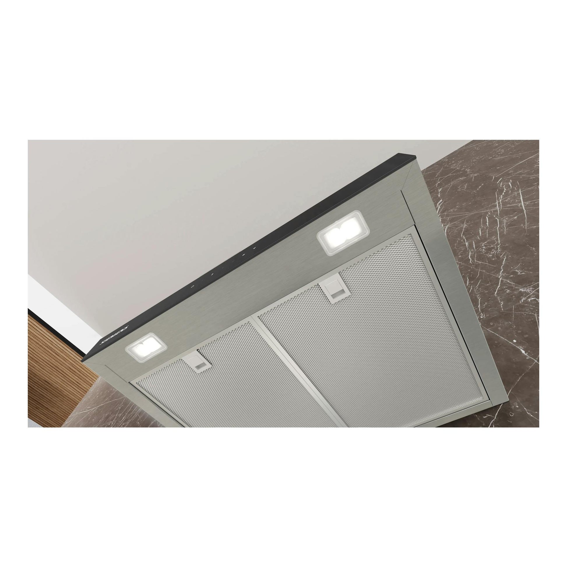 Campana decorativa de pared Siemens LC67BDN30, vista inferior en acero inoxidable mate con luces LED.