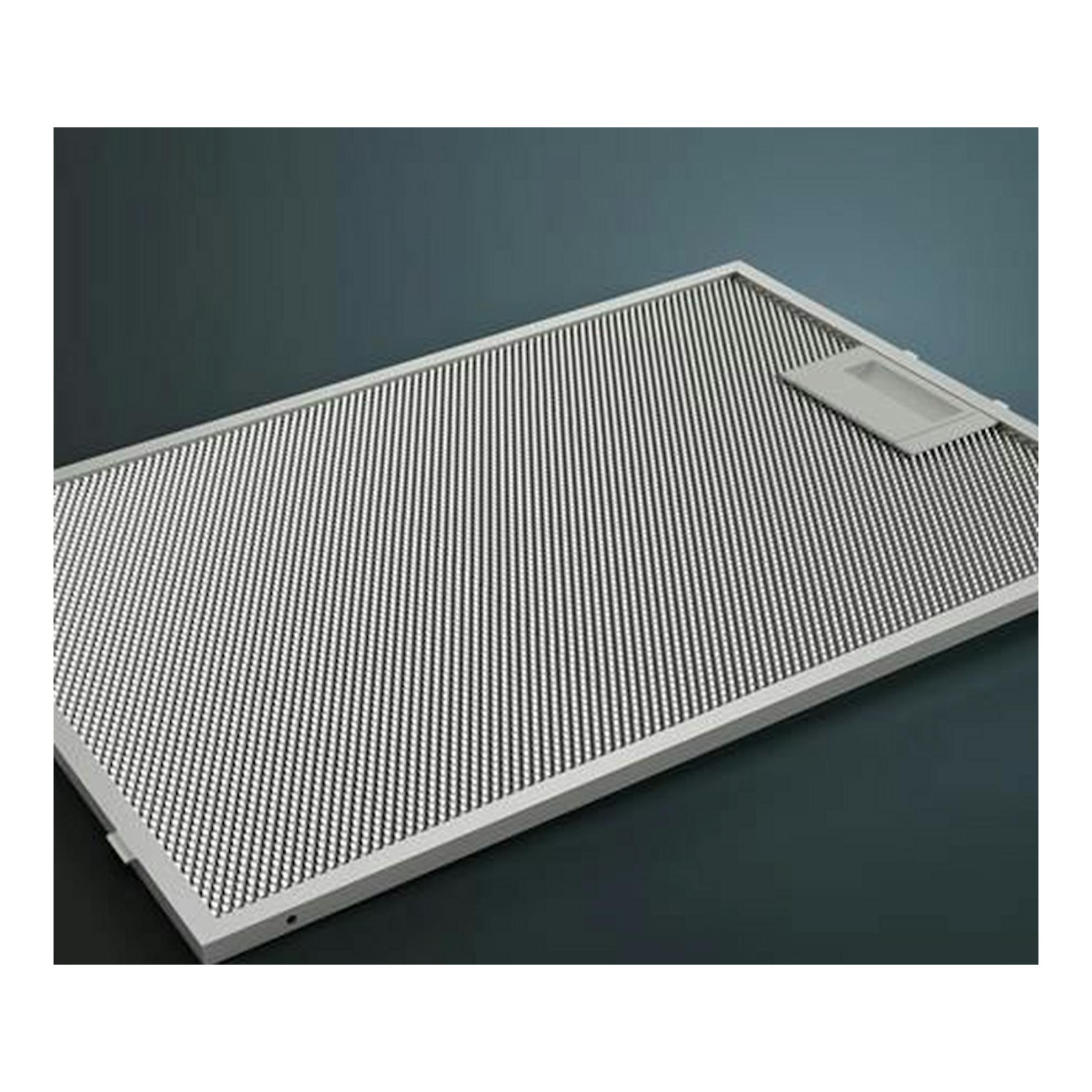Campana decorativa Siemens LC96BBC50 inox, vista en perspectiva, frontal rectangular de rejilla metálica plateada.