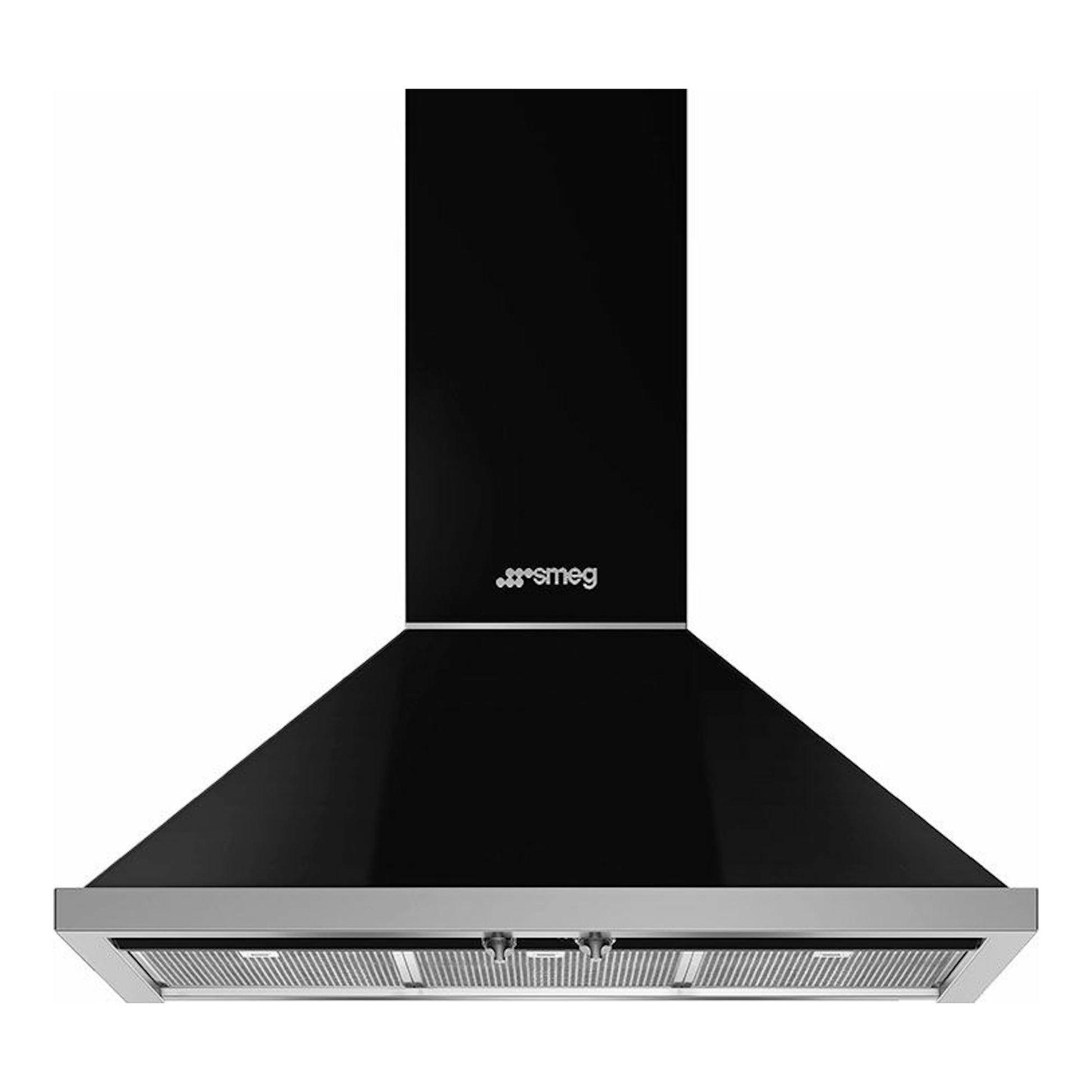 Vista frontal de campana extractora decorativa negra Smeg KPF9BL, con chimenea y borde inferior plateado.