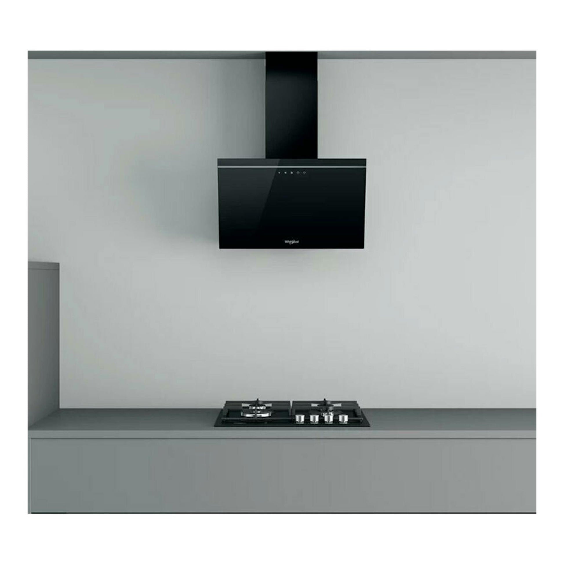 Campana decorativa Whirlpool AKR 62F LT K negra, vista frontal, instalada sobre una cocina.