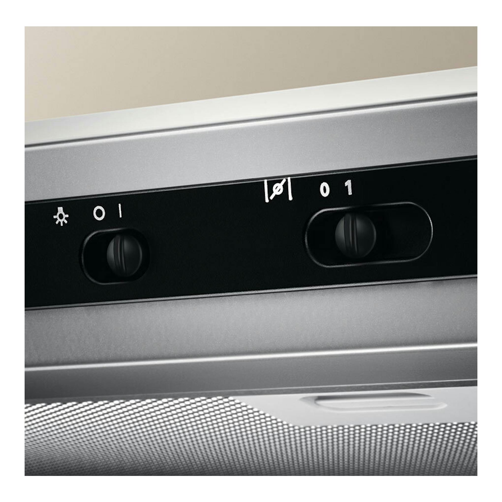 Campana extractora Electrolux EFU216S inox, vista frontal en acero inoxidable con dos mandos negros.