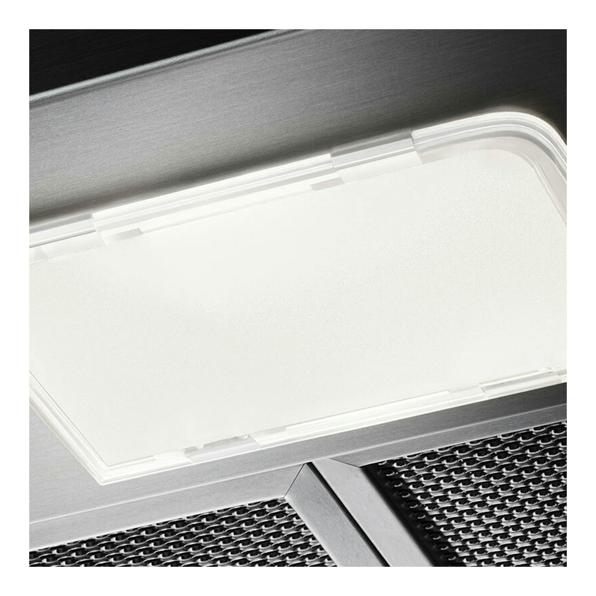 Campana Electrolux LFC319X en inox, vista en ángulo de la luz y los filtros metálicos.