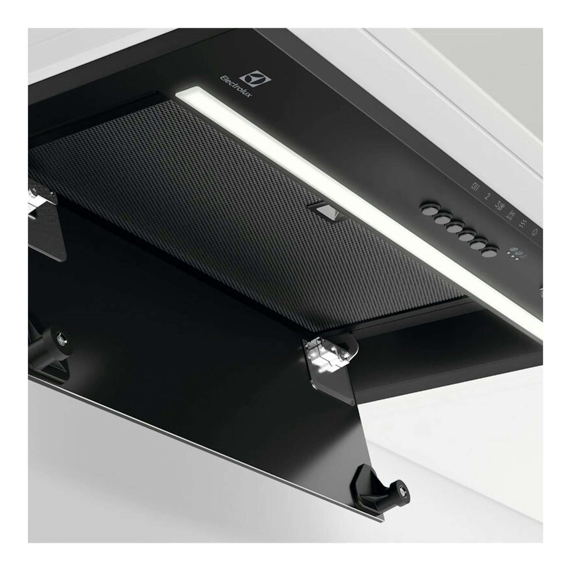 Campana integrable Electrolux LFG815K negra, vista inferior con luz LED y panel de control.