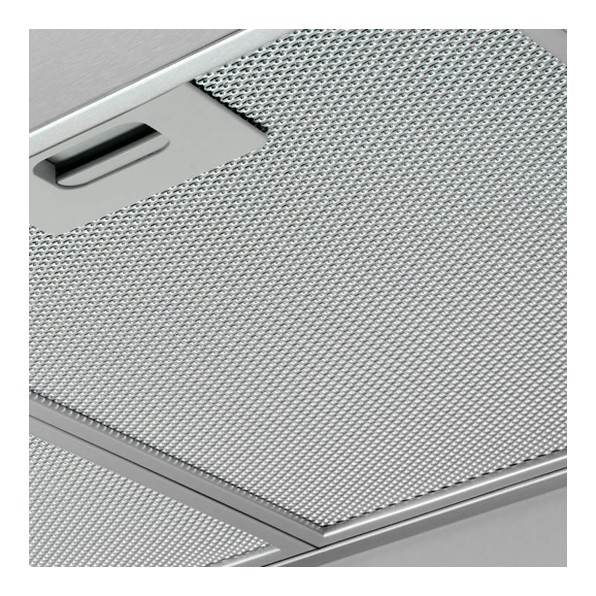 Campana integrada Electrolux EFP126X en inox, vista en primer plano del panel y filtro metálico.