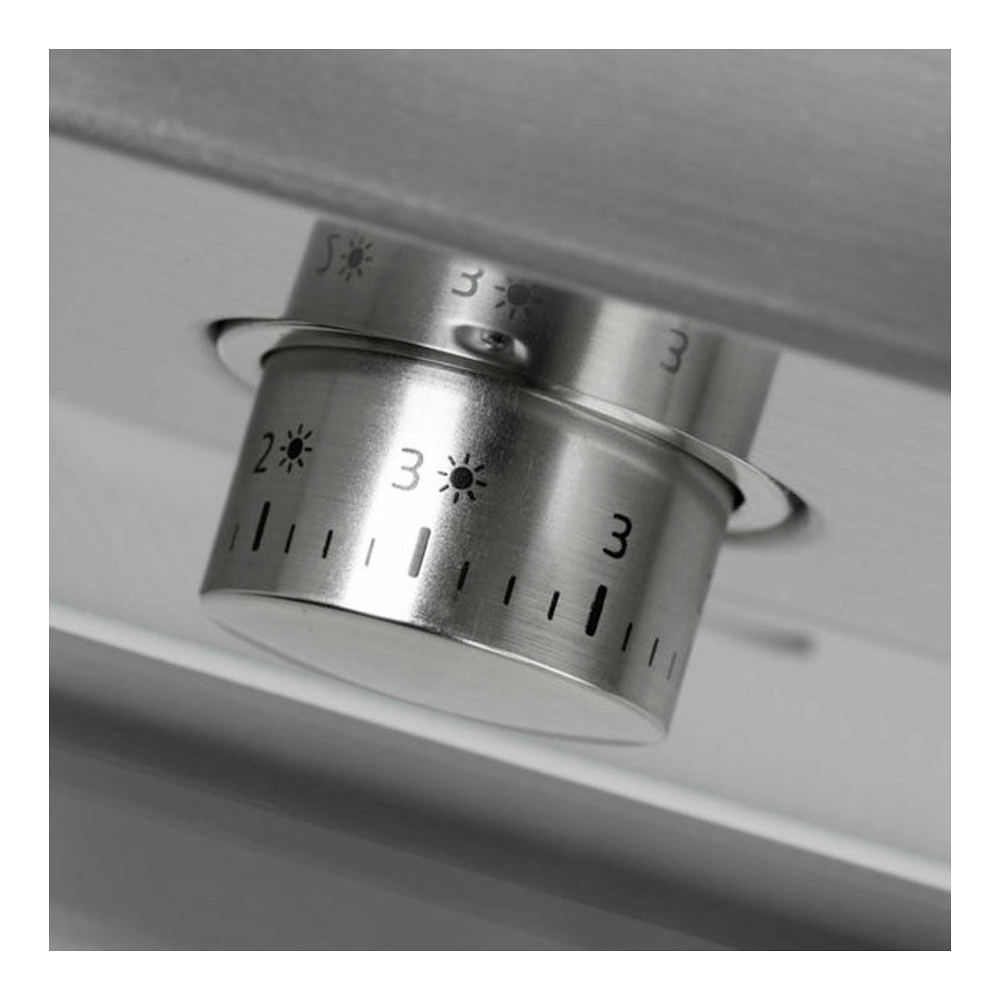 Campana integrada Teka INTEGRA 66750 POS SS inox, primer plano del mando metálico de control.