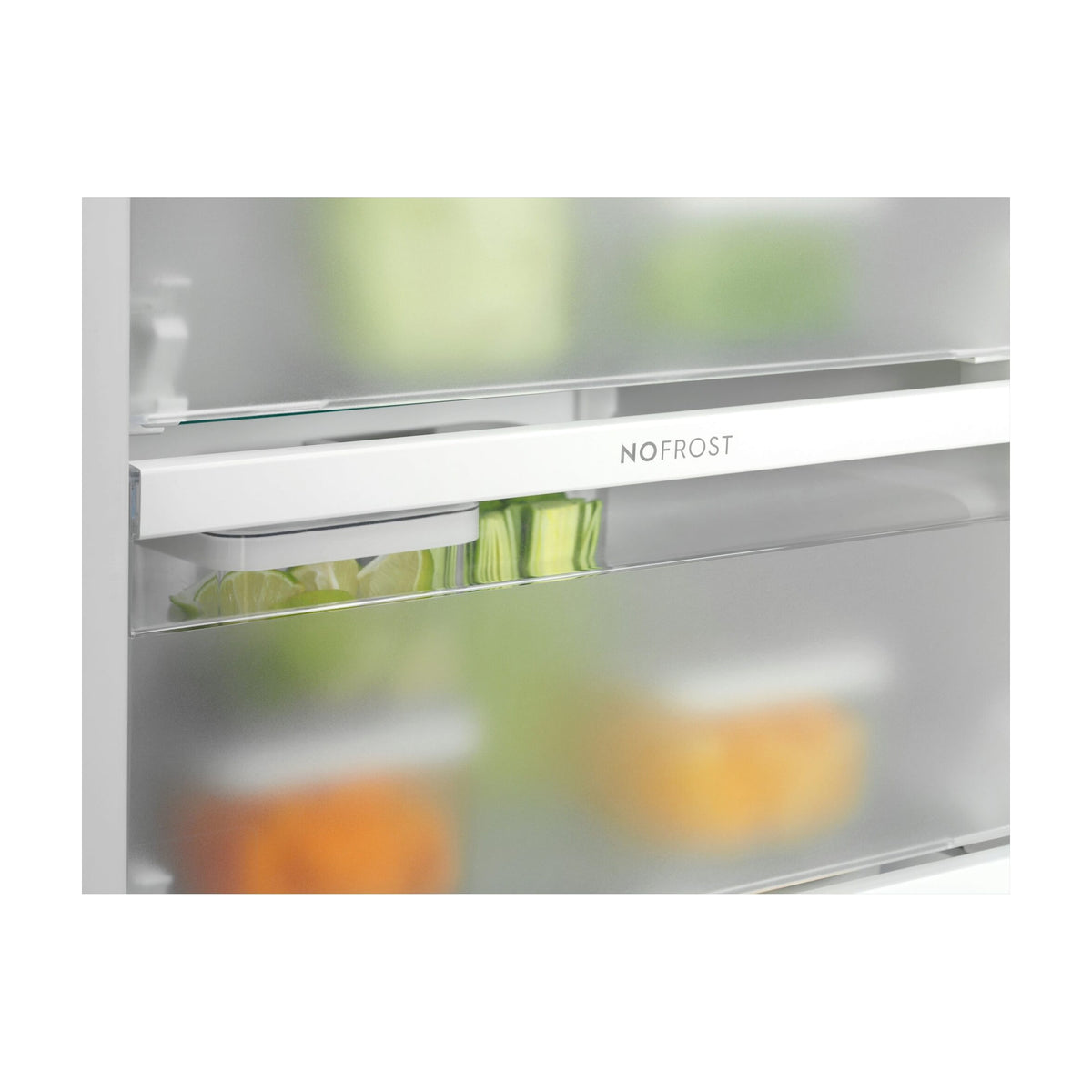 Congelador vertical Electrolux EUN7NE18S integrable, No Frost, 212 l