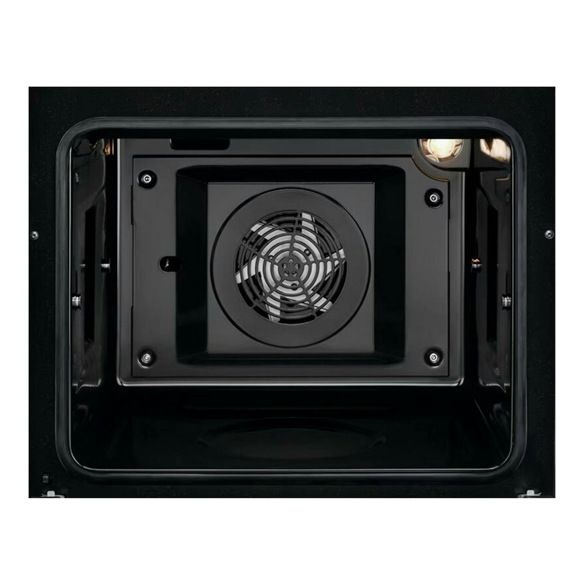 Interior de horno AEG CCB6642CBM negro, con ventilador central y vista frontal.