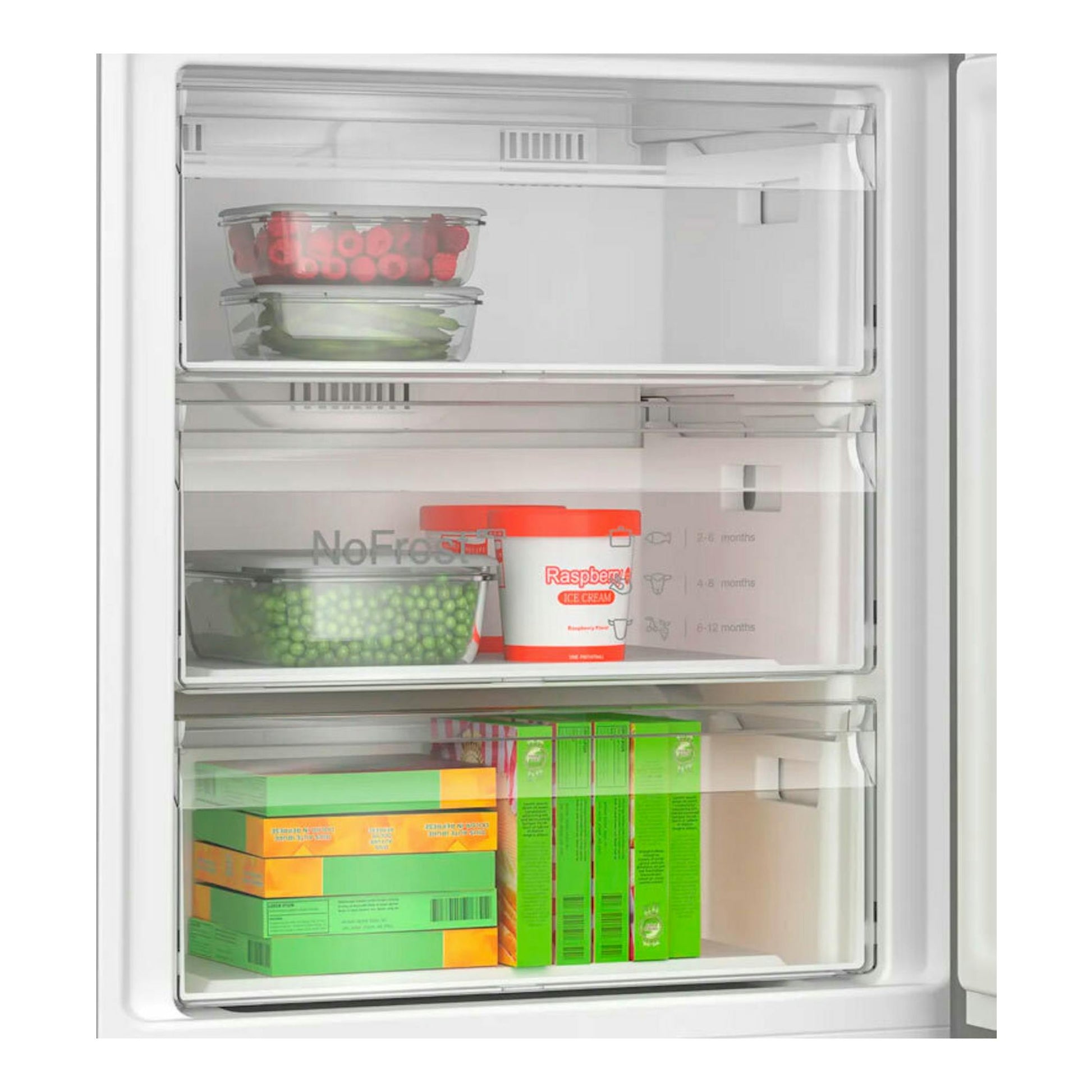 Vista frontal del interior de combi Bosch KGN49LBCF con cajones transparentes y alimentos.