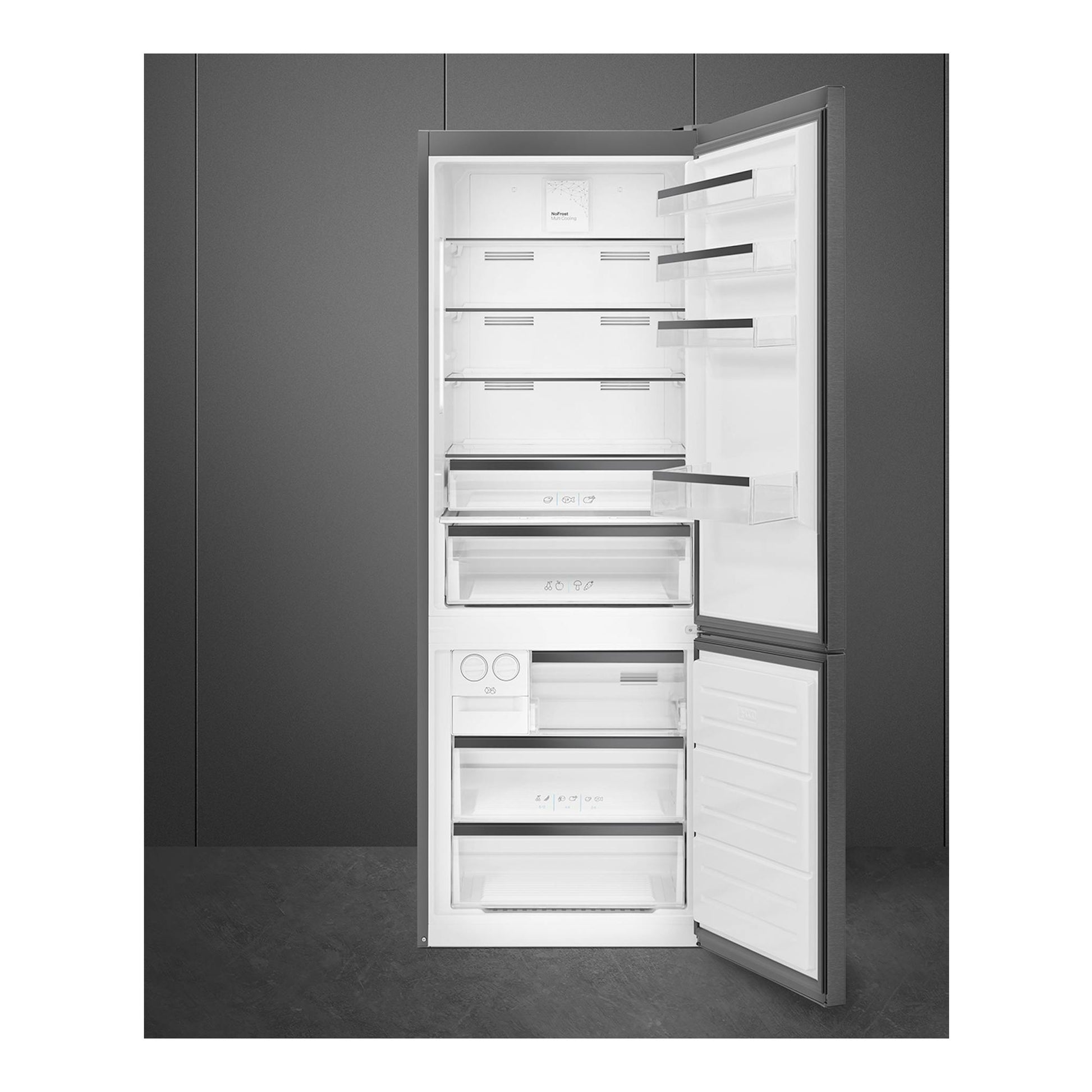 Frigorífico combi Smeg FC48KDND gris, vista frontal con puertas abiertas e interior blanco.