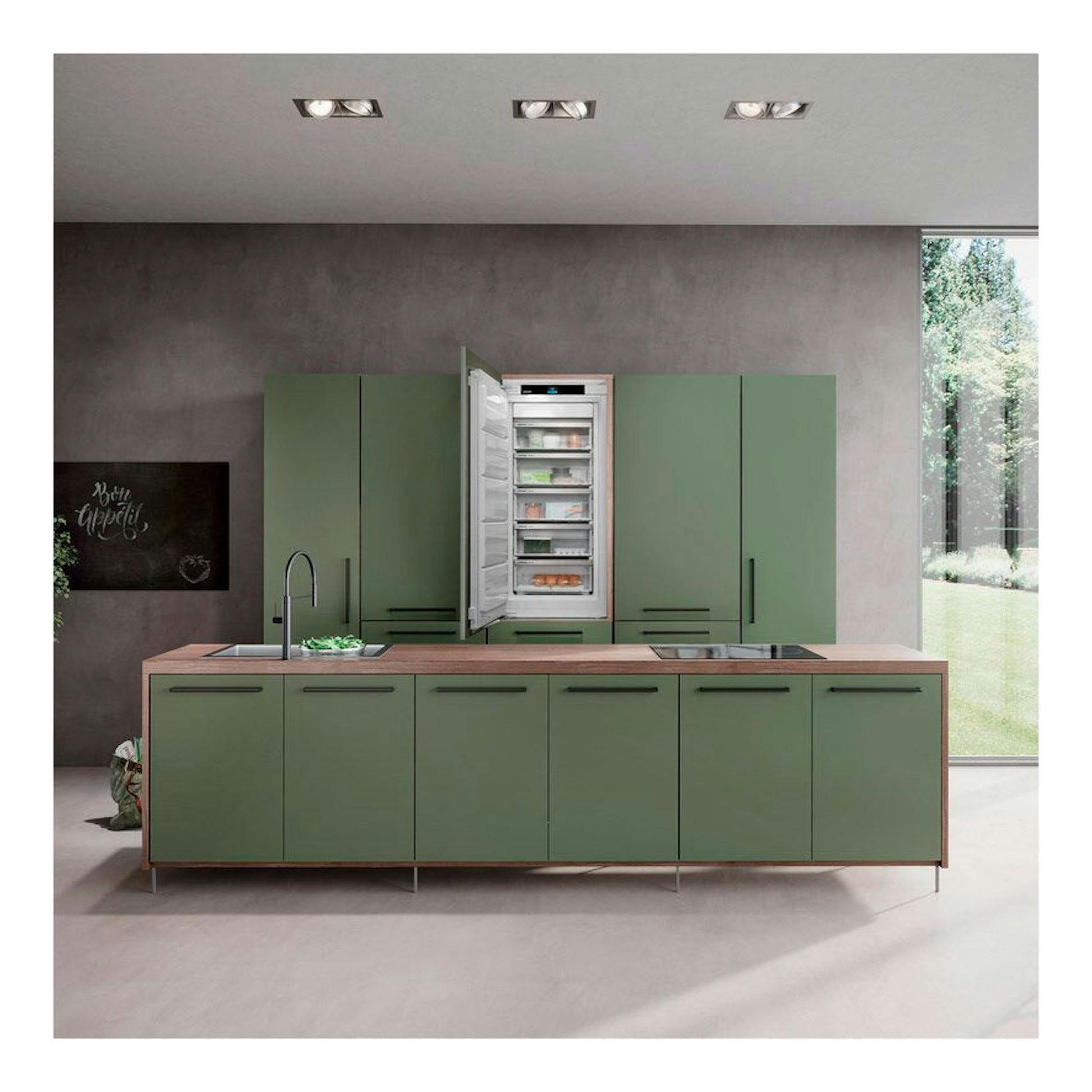 Congelador integrable Liebherr SIFNdi 4155 con puerta abierta, instalado en cocina moderna con muebles verdes.