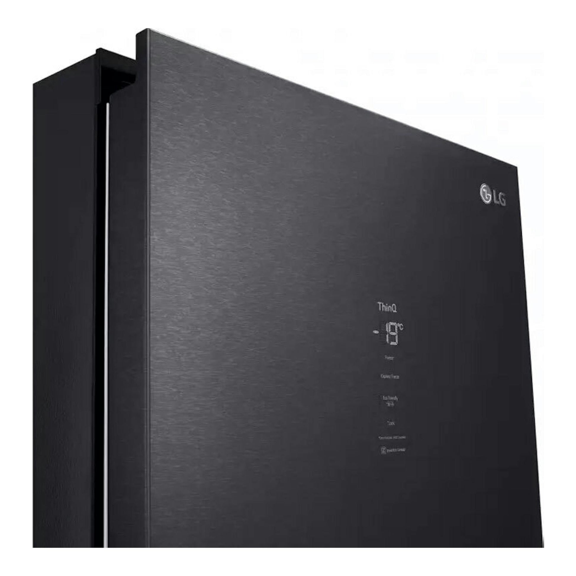 Congelador LG GFM61MCCSF negro grisáceo, vista en ángulo de frente con puerta lisa y logo LG.
