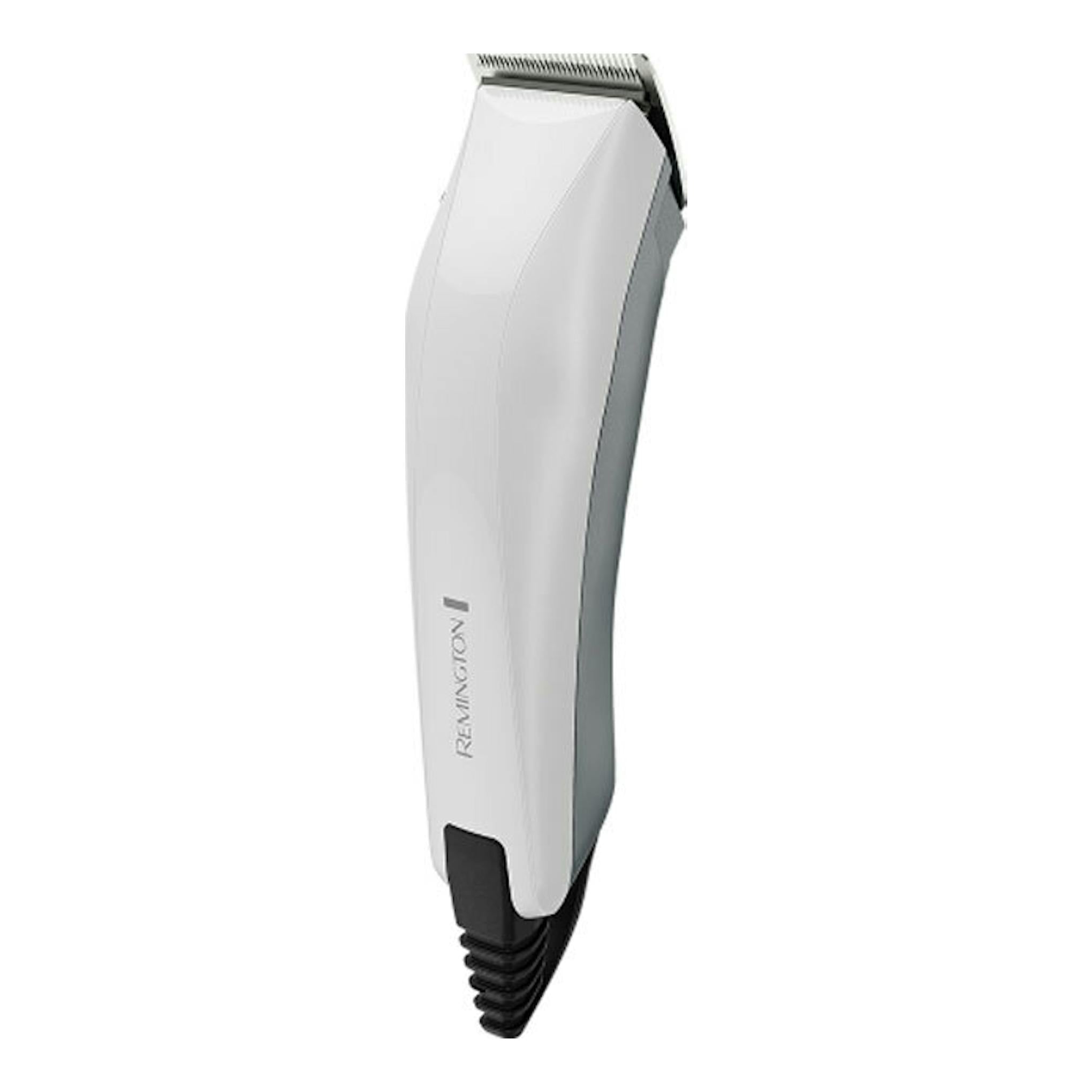 Cortapelos Remington HC5035 blanco, vista frontal en ángulo, con cable negro y cuchilla metálica.
