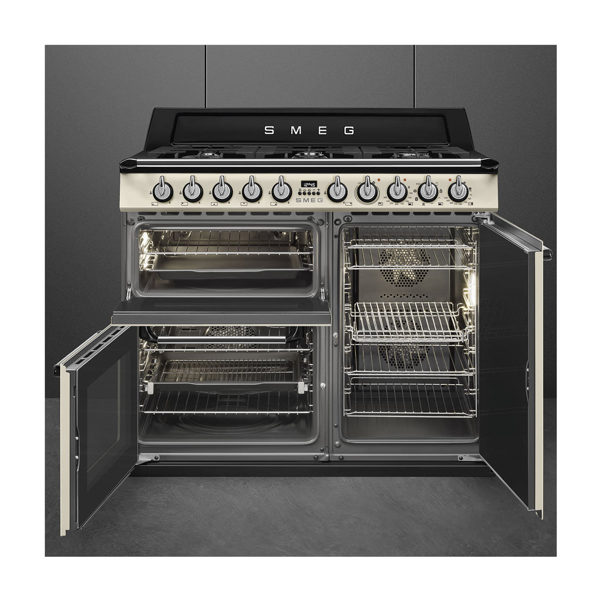 Cocina de gas Smeg TR103P de 100 cm con 6 quemadores y tres hornos eléctricos
