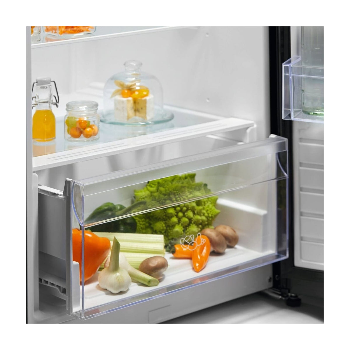 Frigorífico de una puerta Electrolux LRS3DE39W, 395 l, DynamicAir