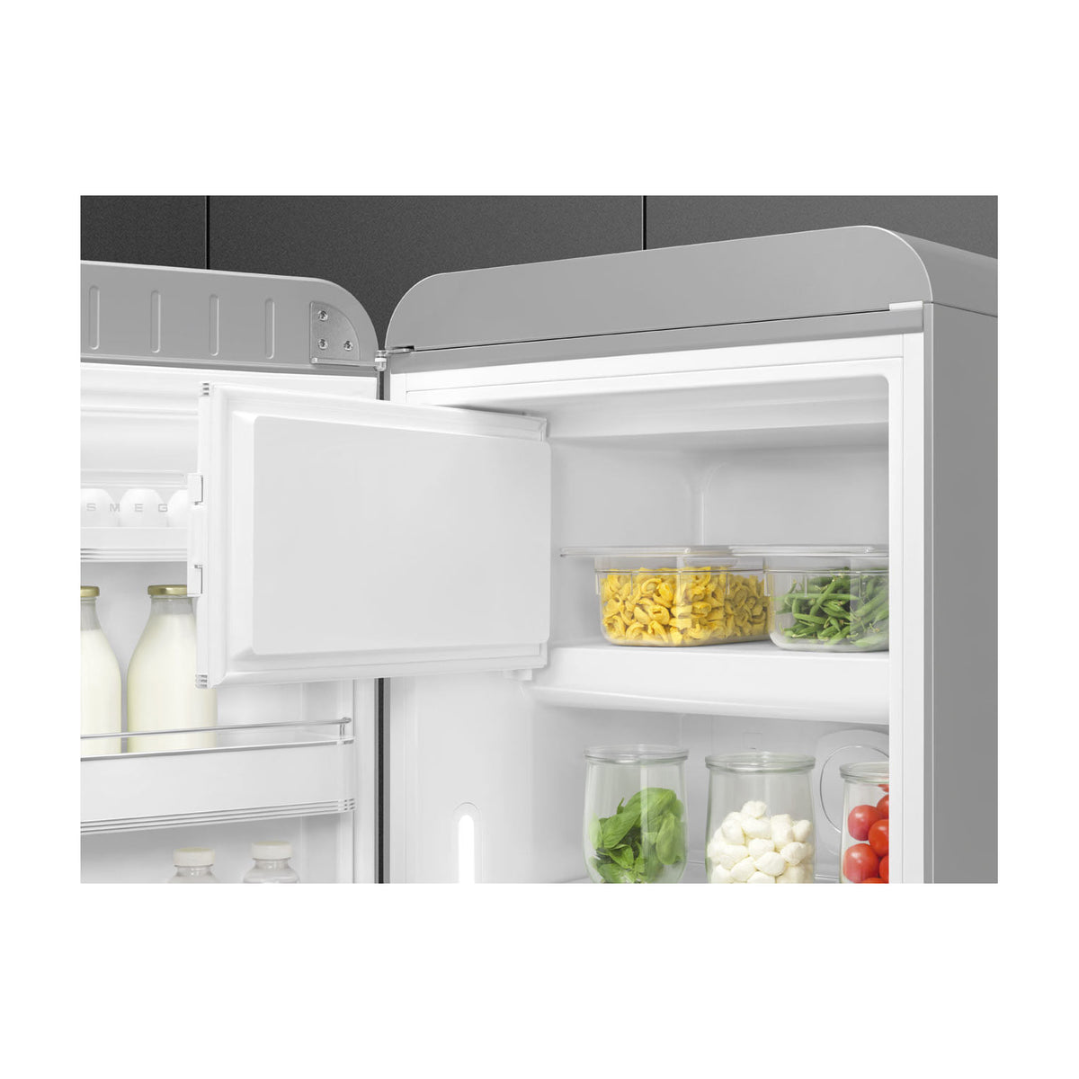 Frigorífico de una puerta Smeg FAB28LSV6, 270 l, clase C