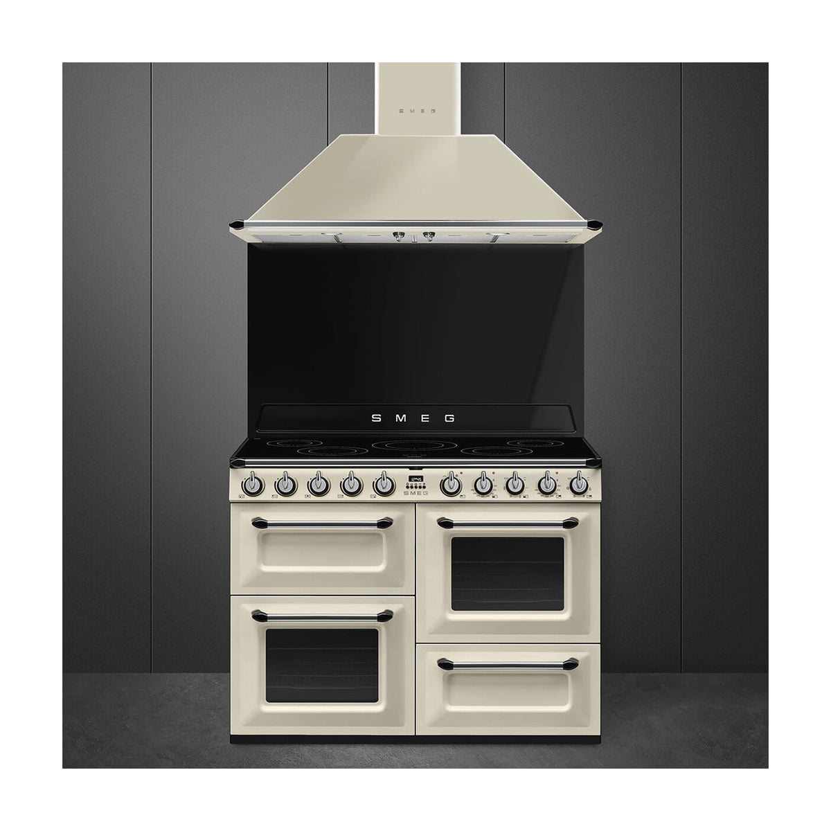 Cocina de inducción Smeg TR4110IP2 de 110 cm con tres hornos