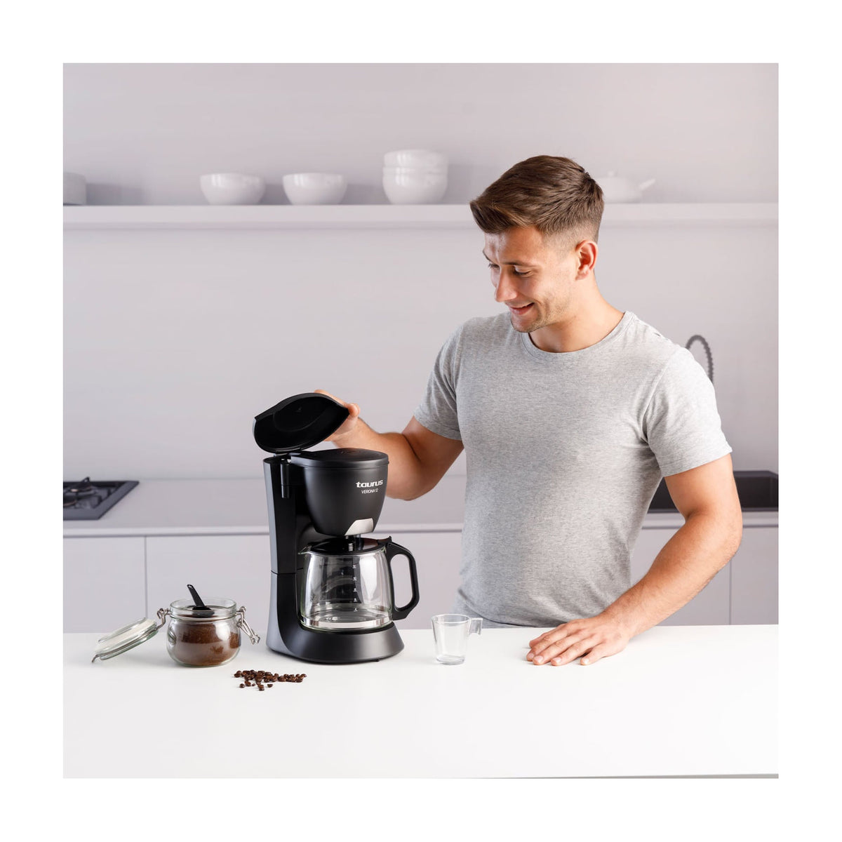 Cafetera de goteo Taurus Verona 12, 680 W y 12 tazas