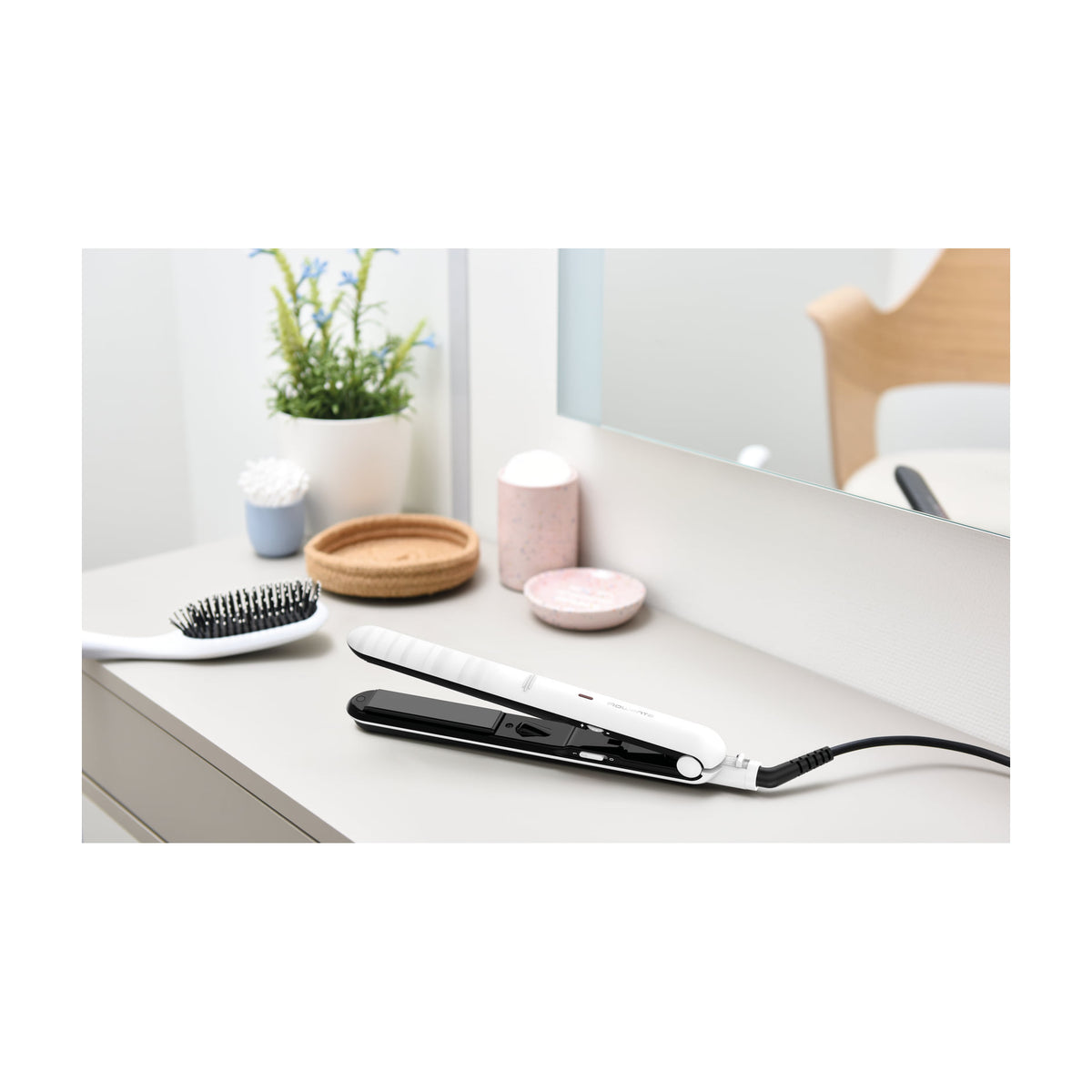 Plancha de pelo Rowenta Optiliss SF3210F0 con placas cerámicas y temperatura hasta 230 °C