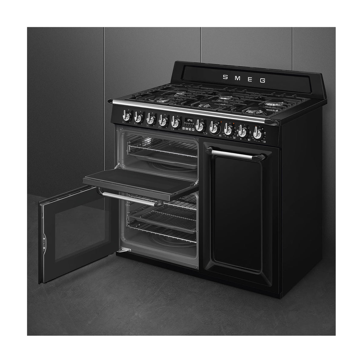 Cocina de gas Smeg TR103BL de 100 cm con 6 quemadores y tres hornos eléctricos
