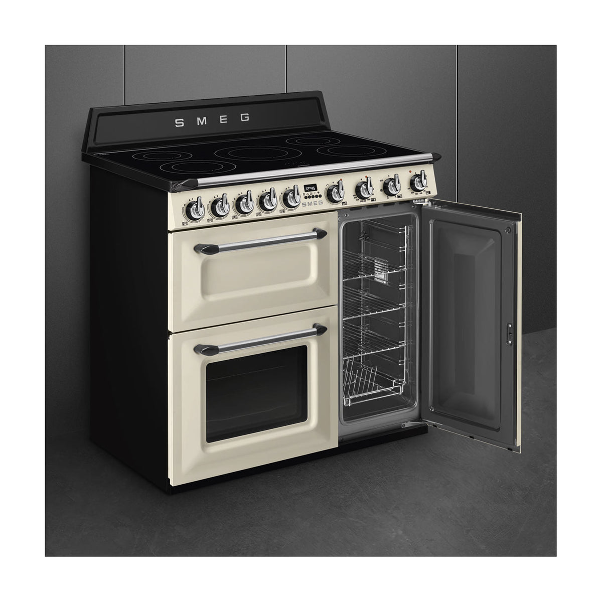Cocina de inducción Smeg TR93IP2 de 90 cm con tres hornos, crema