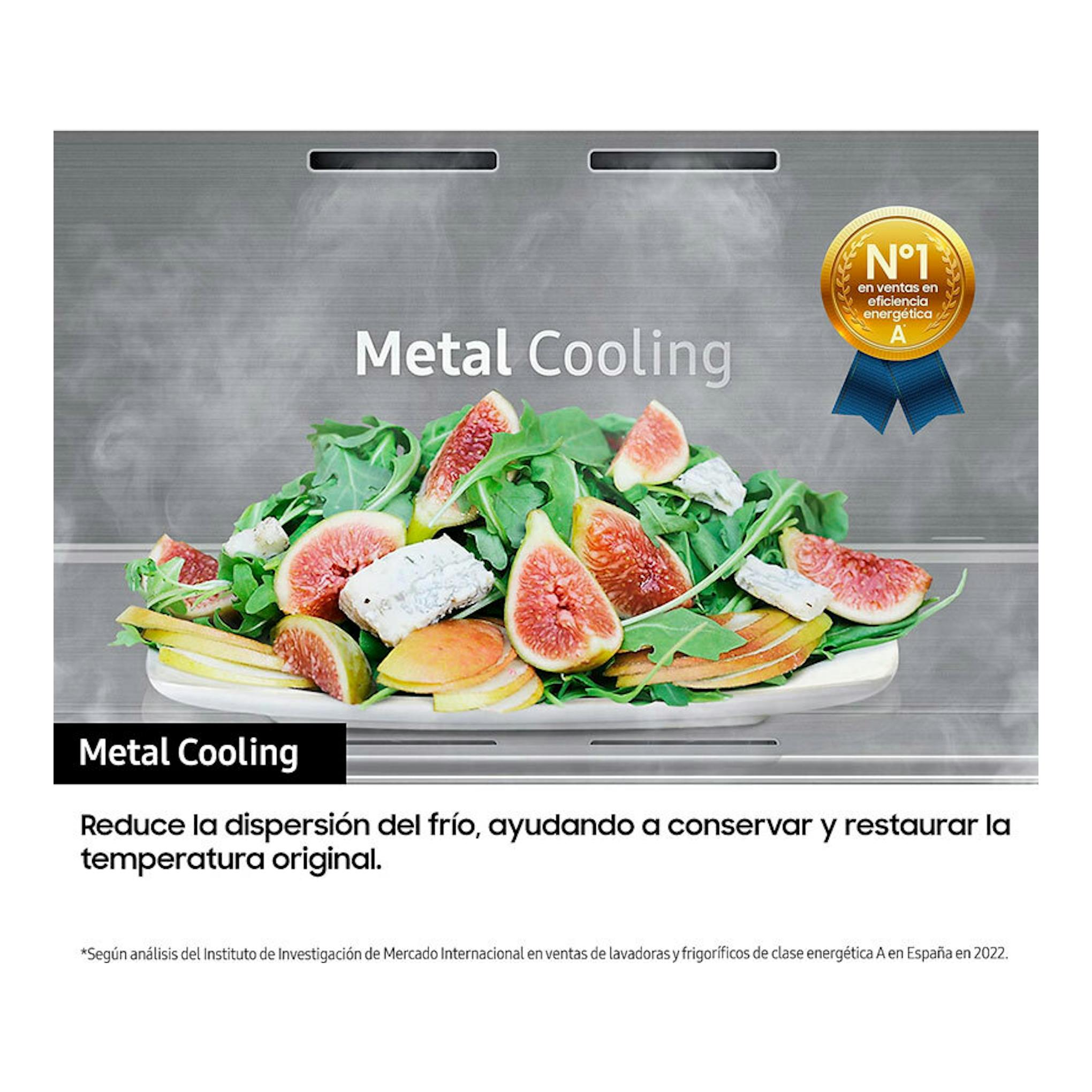 Gráfico promocional frontal del frigorífico Samsung RB38C7B6D22/EF negro con función Metal Cooling.