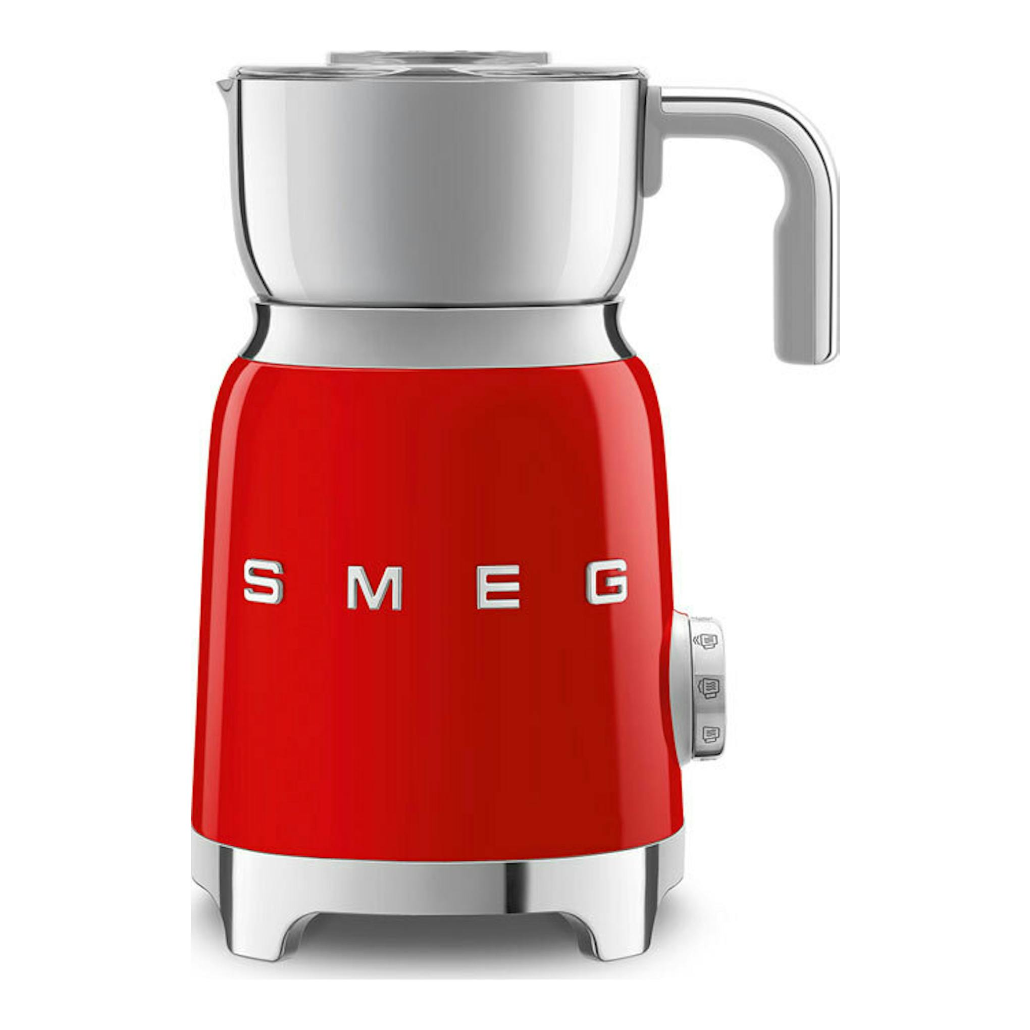 Espumador de leche Smeg MFF11RDEU rojo, vista frontal, con jarra plateada y base roja.