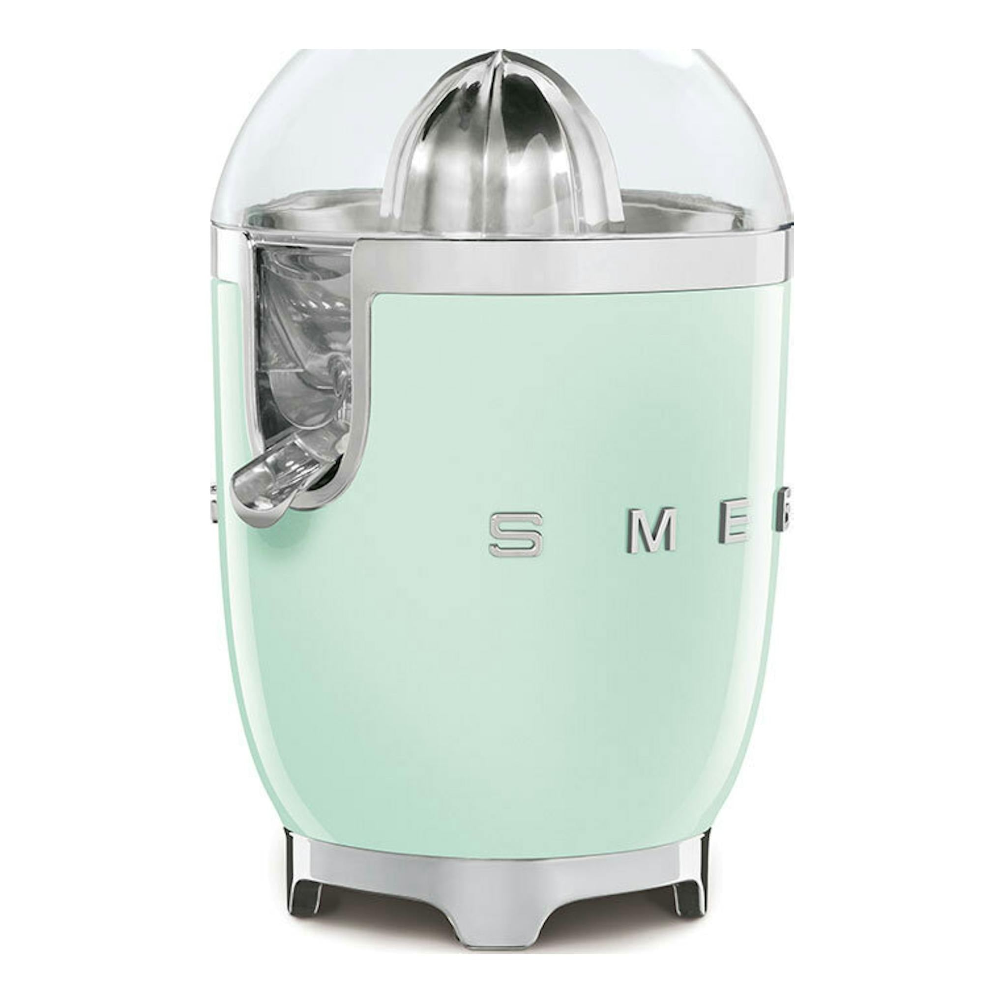Exprimidor Smeg CJF11PGEU verde menta, vista frontal, con tapa transparente y detalles plateados.
