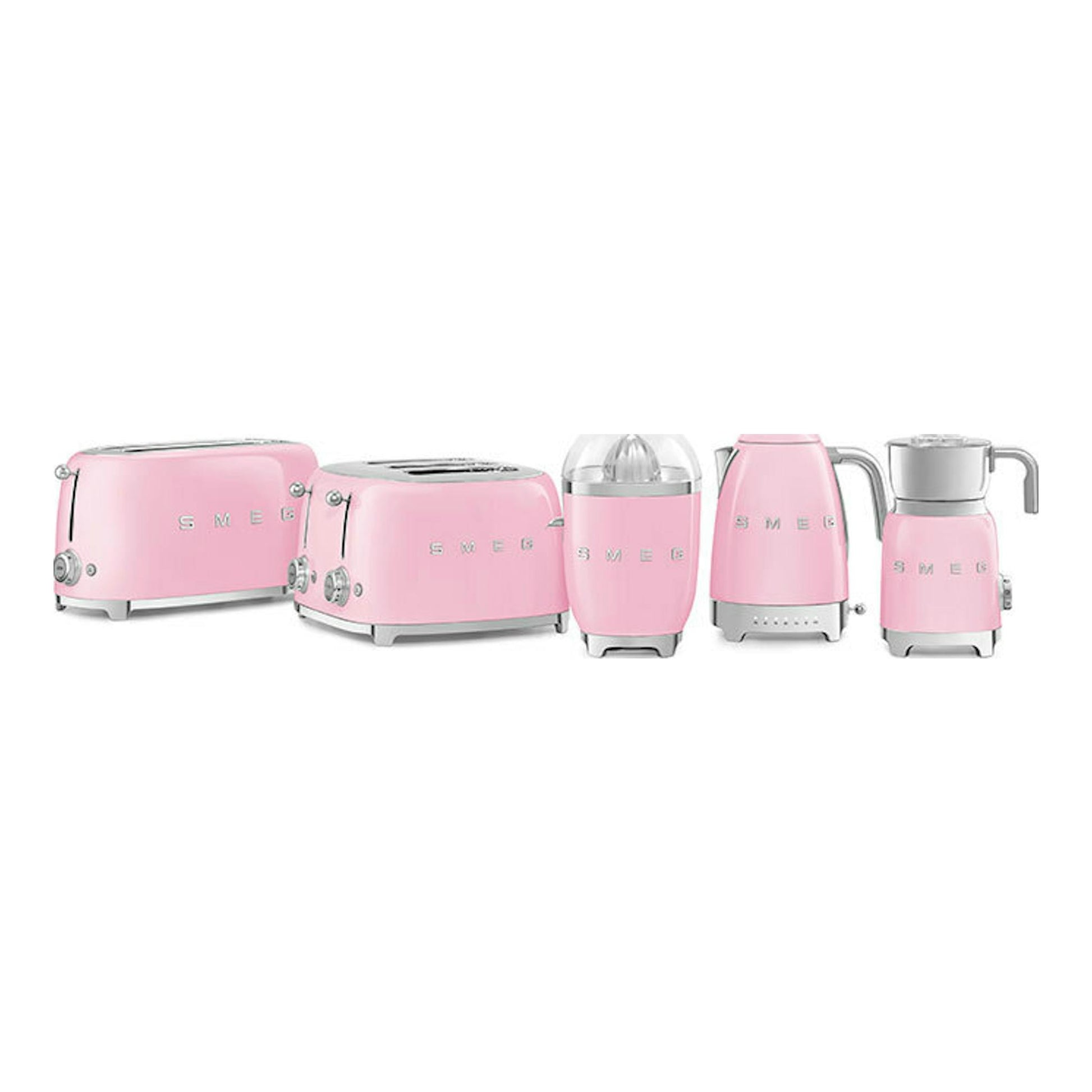 Exprimidor Smeg CJF11PKEU rosa, vista frontal, junto a otros electrodomésticos Smeg rosas sobre fondo blanco.