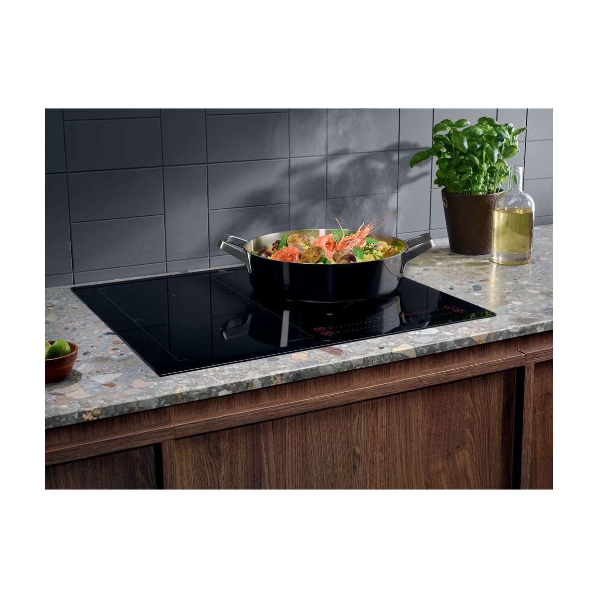 Placa de inducción Electrolux LIS62351 con SenseBoil, 3 zonas y 60 cm