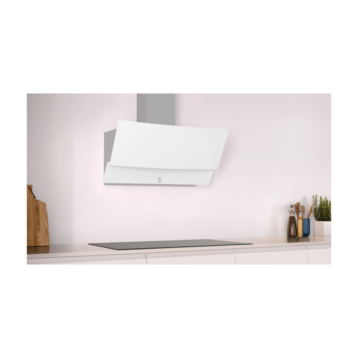 Campana decorativa inclinada Balay 3BC585GB de 80 cm en cristal blanco