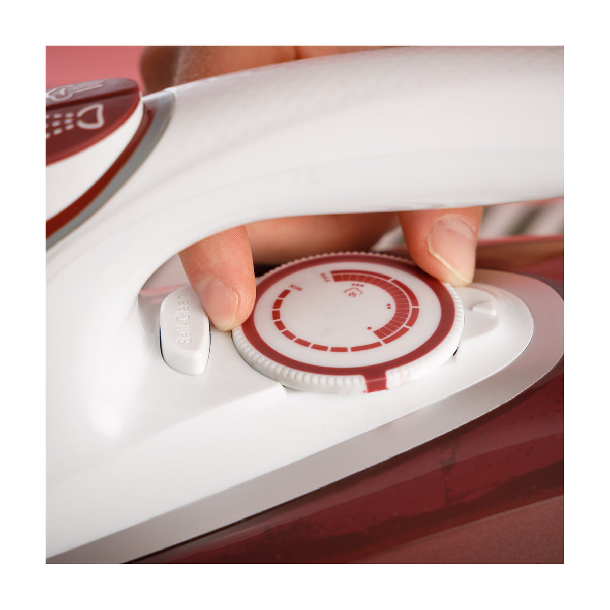 Plancha de vapor Solac Optima Relieve 3100 PV2040, 3100 W y suela cerámica