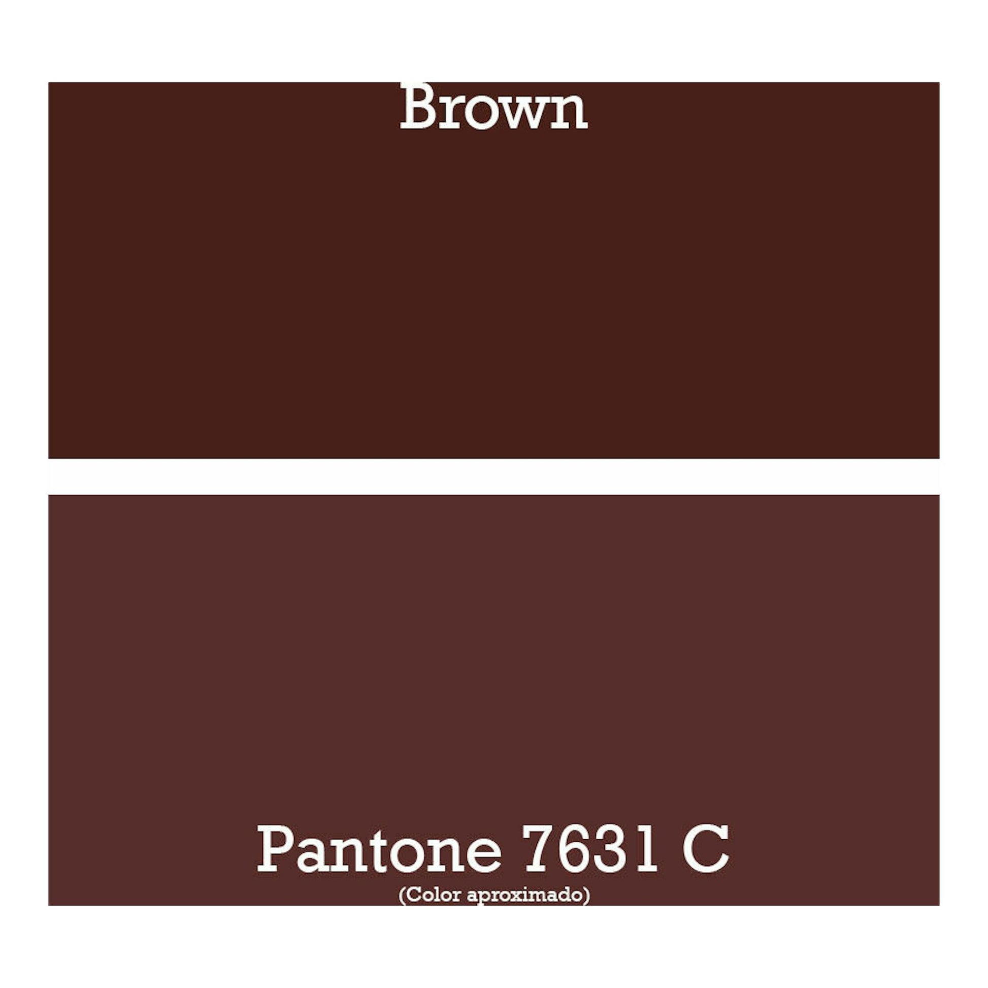 Poalgi City 1C Brown Mate: muestra marrón con texto «Brown» y «Pantone 7631 C».